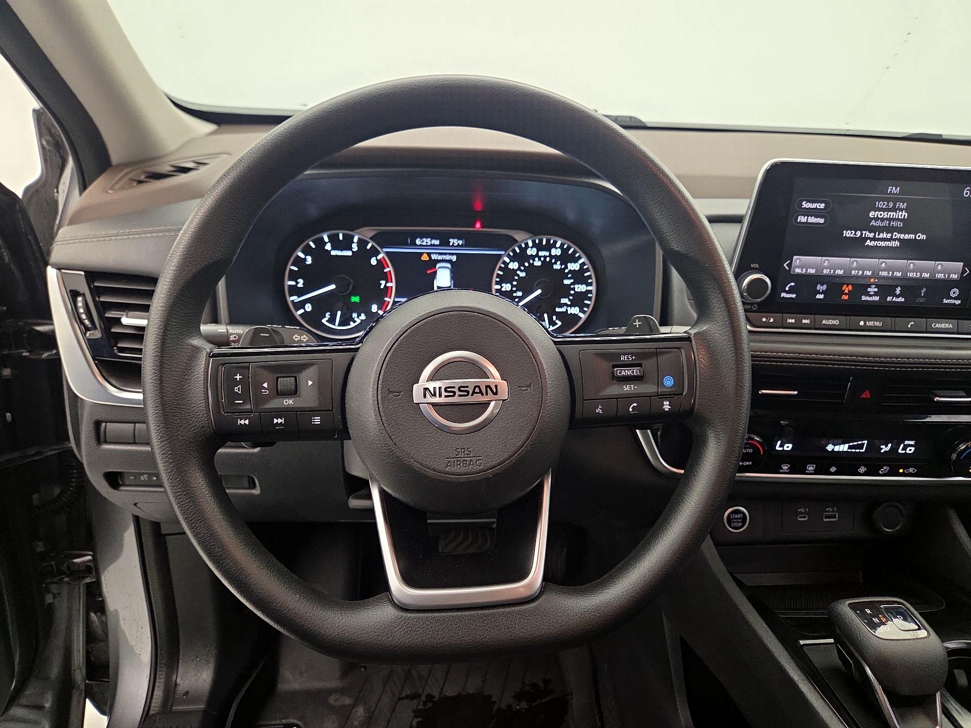 Thumbnail: 2021 Nissan Rogue - 10
