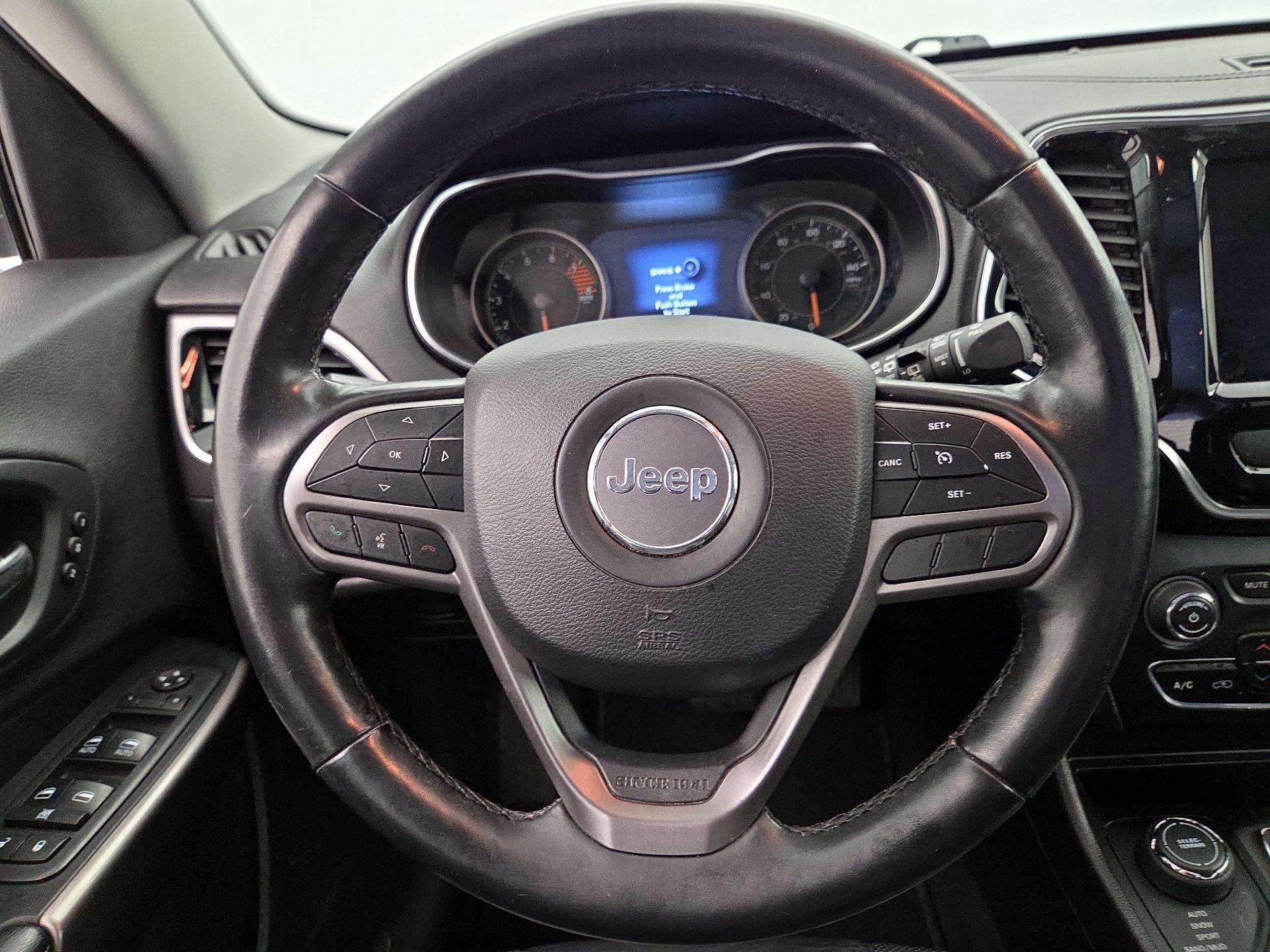Thumbnail: 2019 Jeep Cherokee - 10