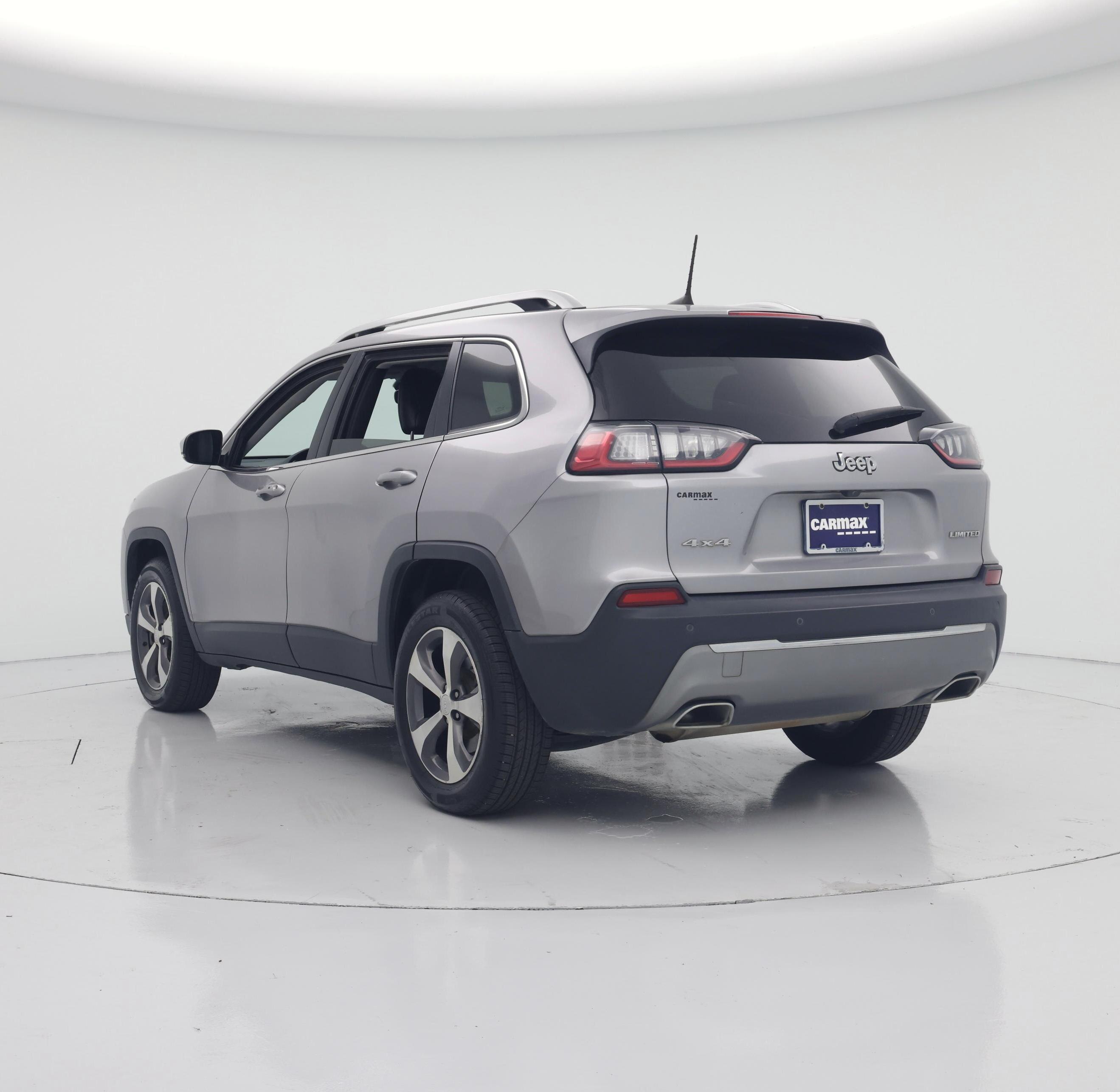 Thumbnail: 2019 Jeep Cherokee - 2