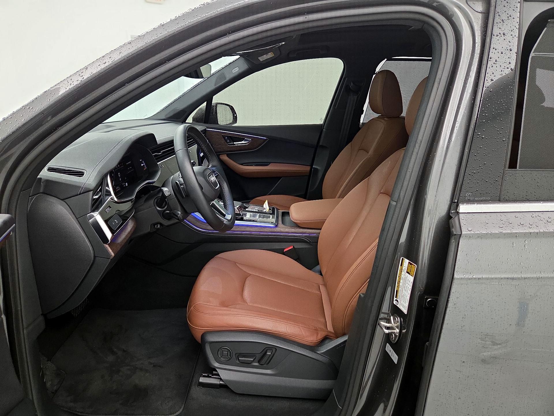 Thumbnail: 2025 Audi Q7 - 11