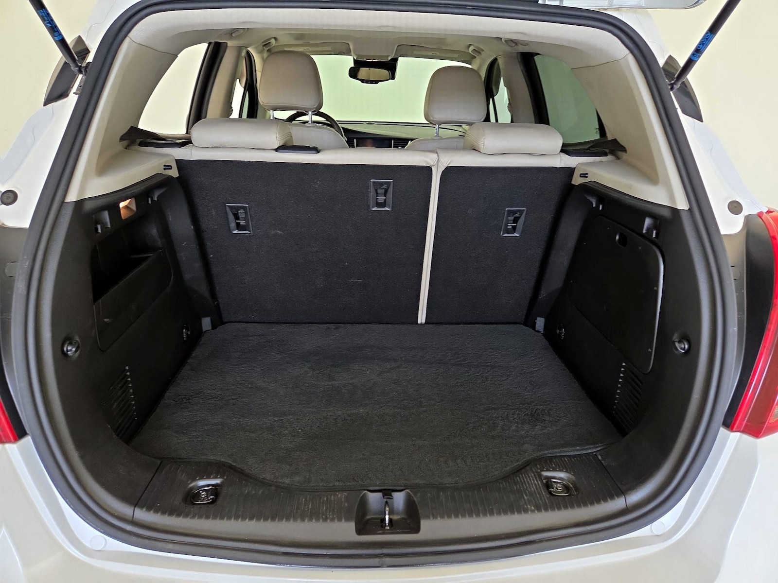 2017 Buick Encore Premium - Photo 22