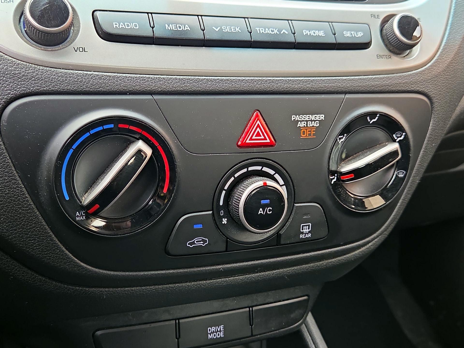 Thumbnail: 2020 Hyundai Accent - 16