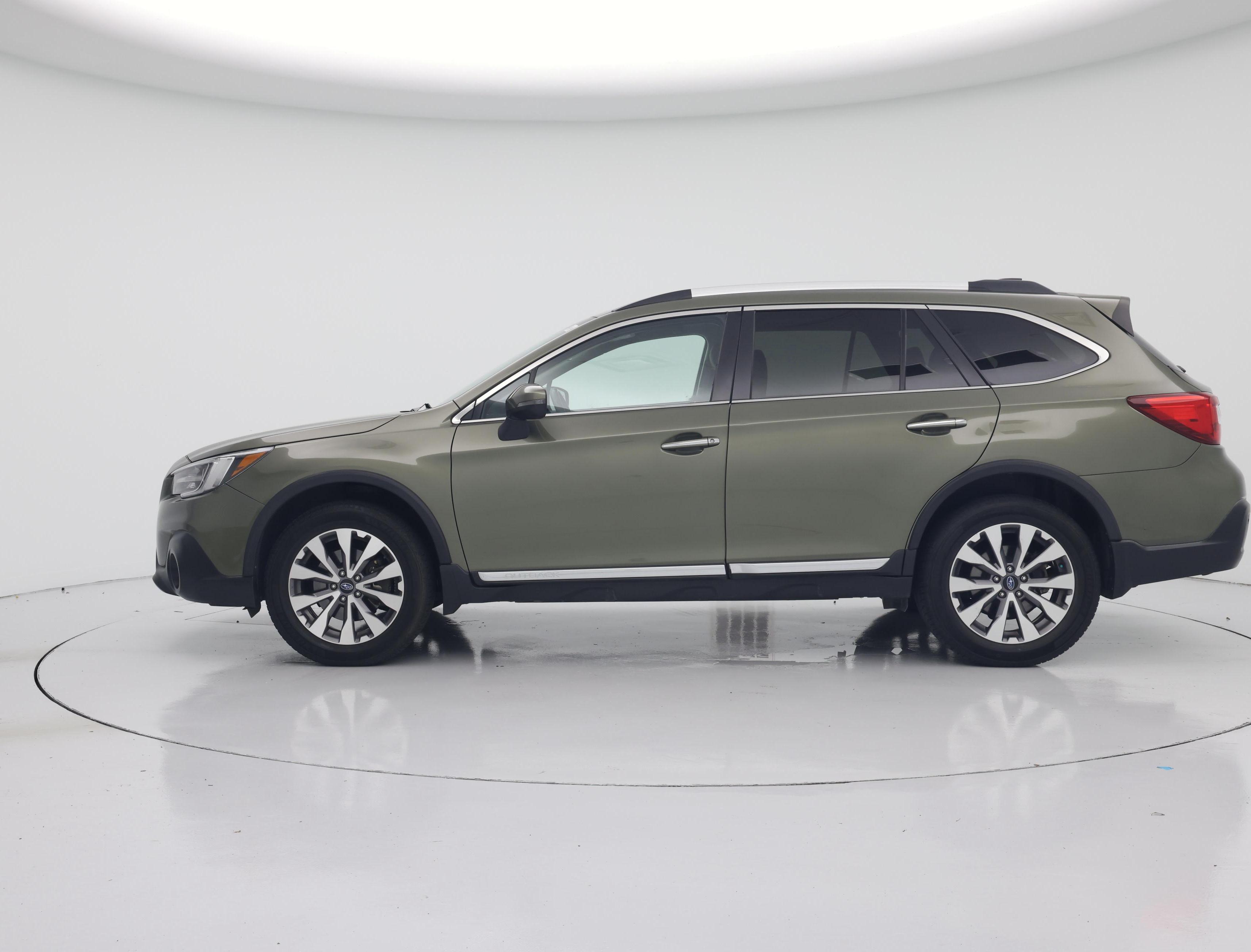 Thumbnail: 2019 Subaru Outback - 3