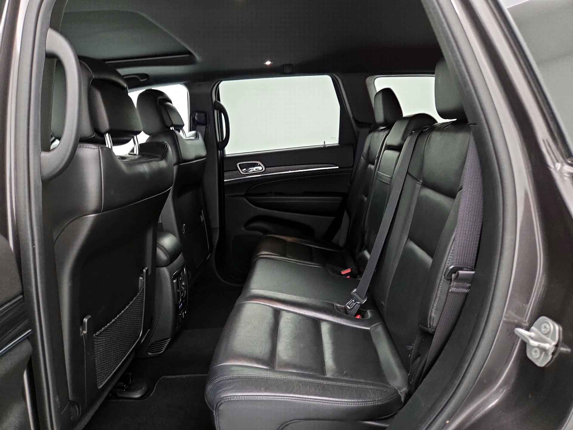 Thumbnail: 2020 Jeep Grand Cherokee - 20