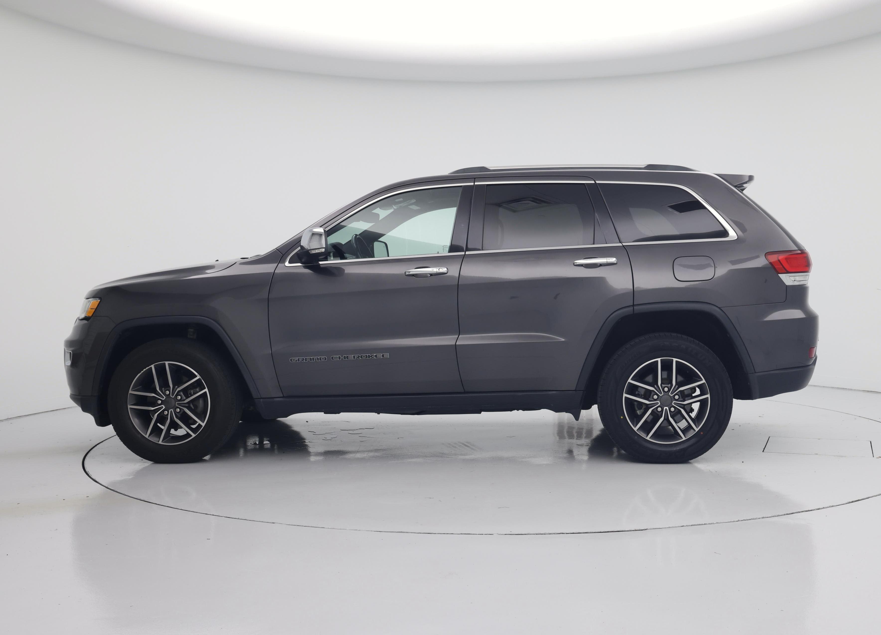 Thumbnail: 2020 Jeep Grand Cherokee - 3