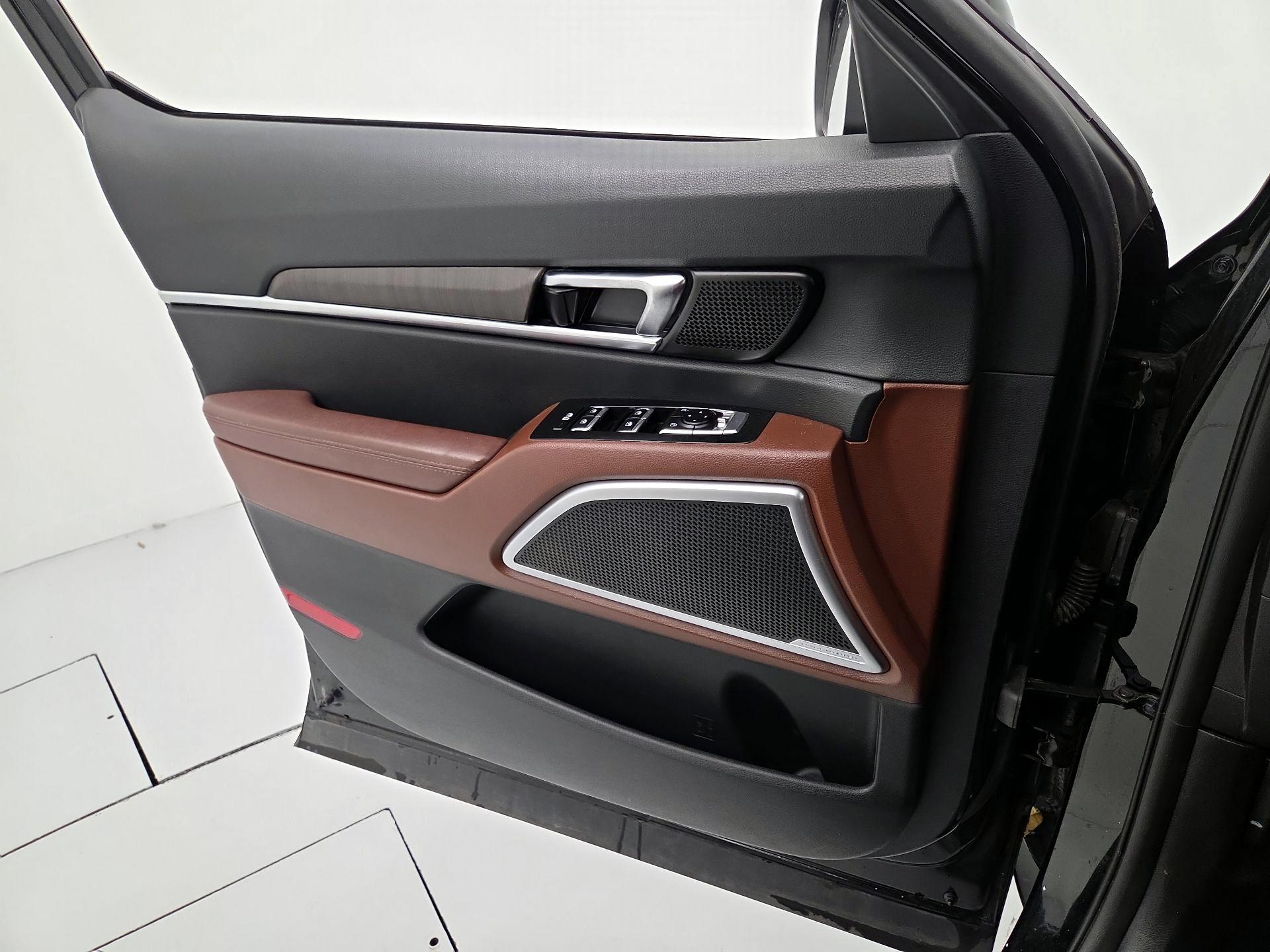 Thumbnail: 2023 Kia Telluride - 12