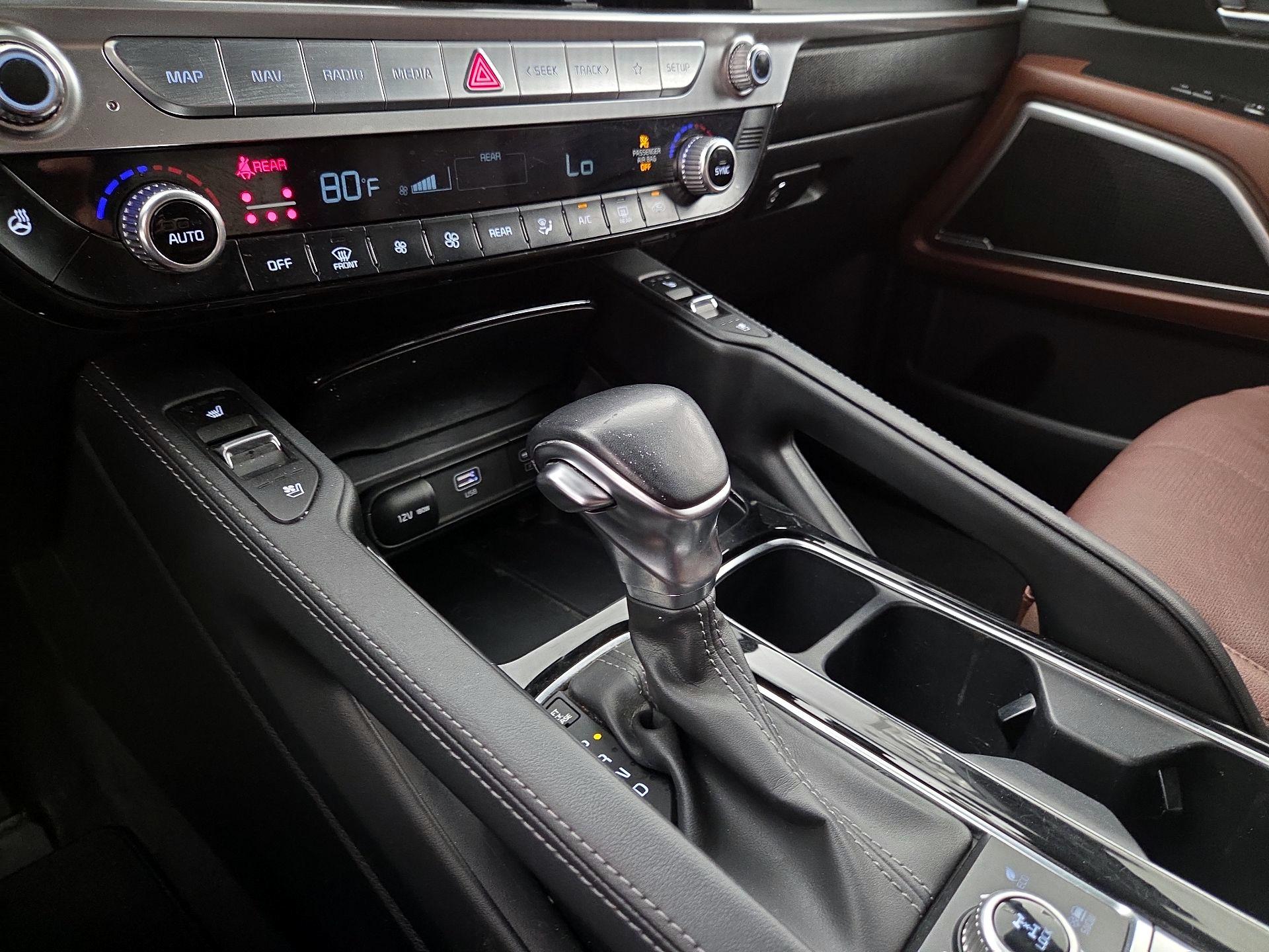 Thumbnail: 2023 Kia Telluride - 17
