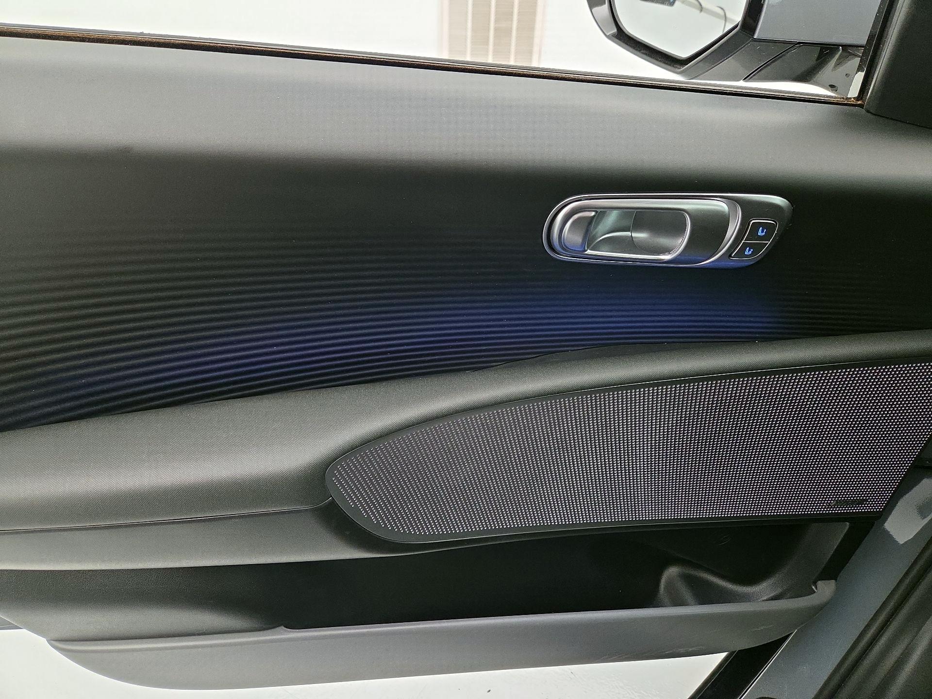 Thumbnail: 2023 Hyundai Ioniq 6 - 12
