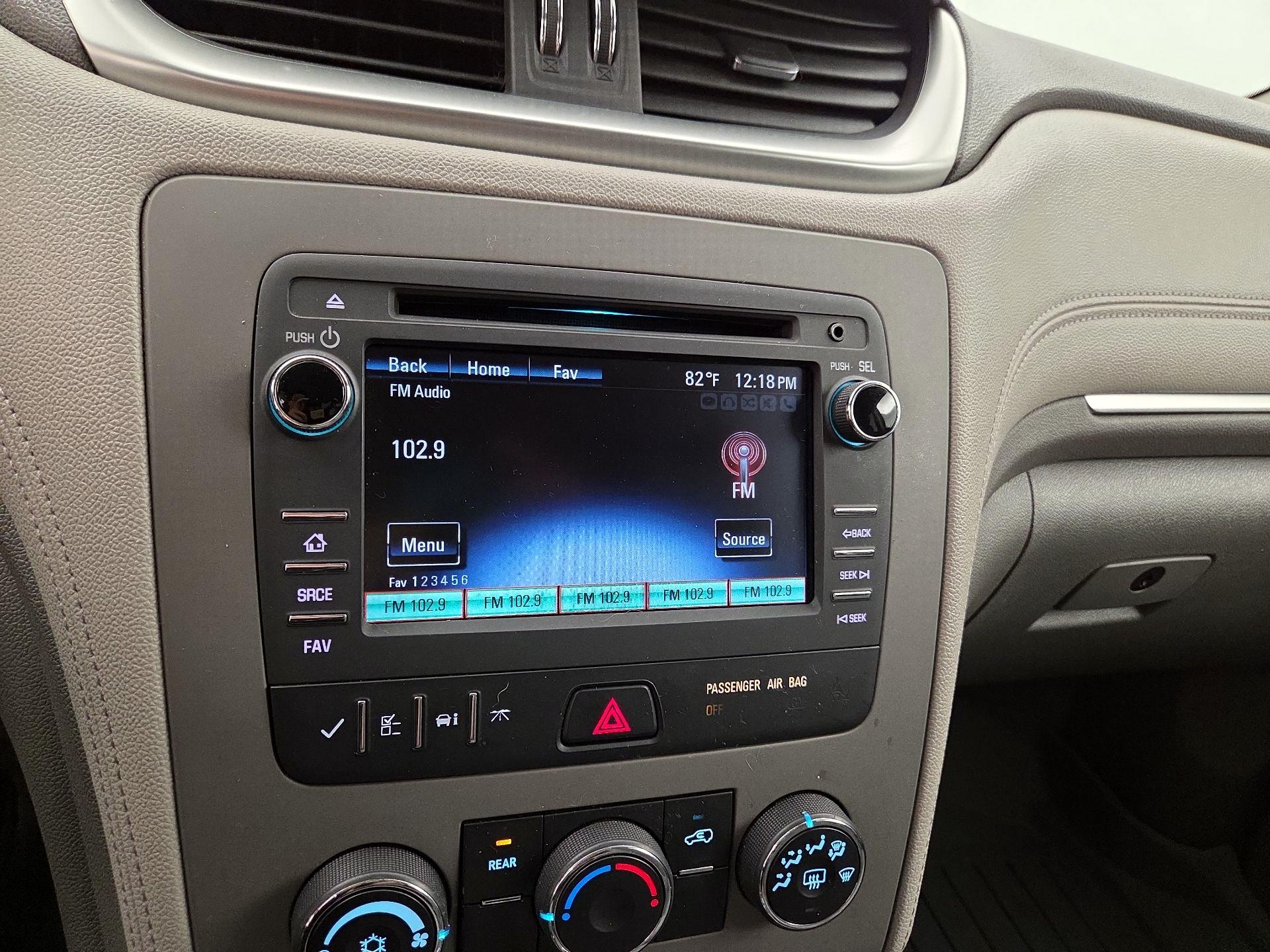 Thumbnail: 2017 Chevrolet Traverse - 15