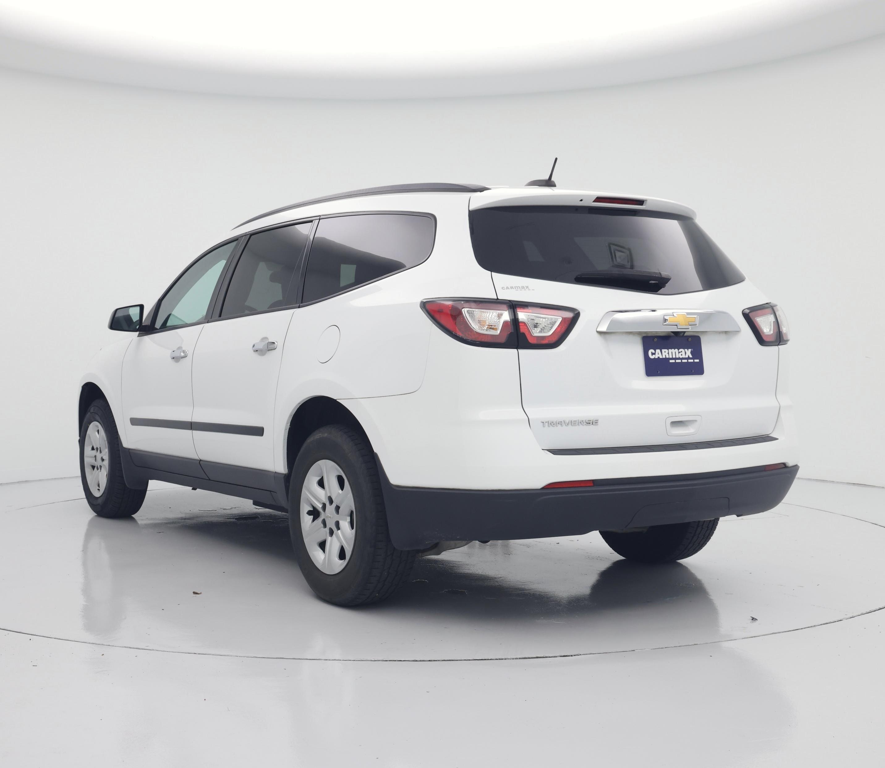Thumbnail: 2017 Chevrolet Traverse - 2