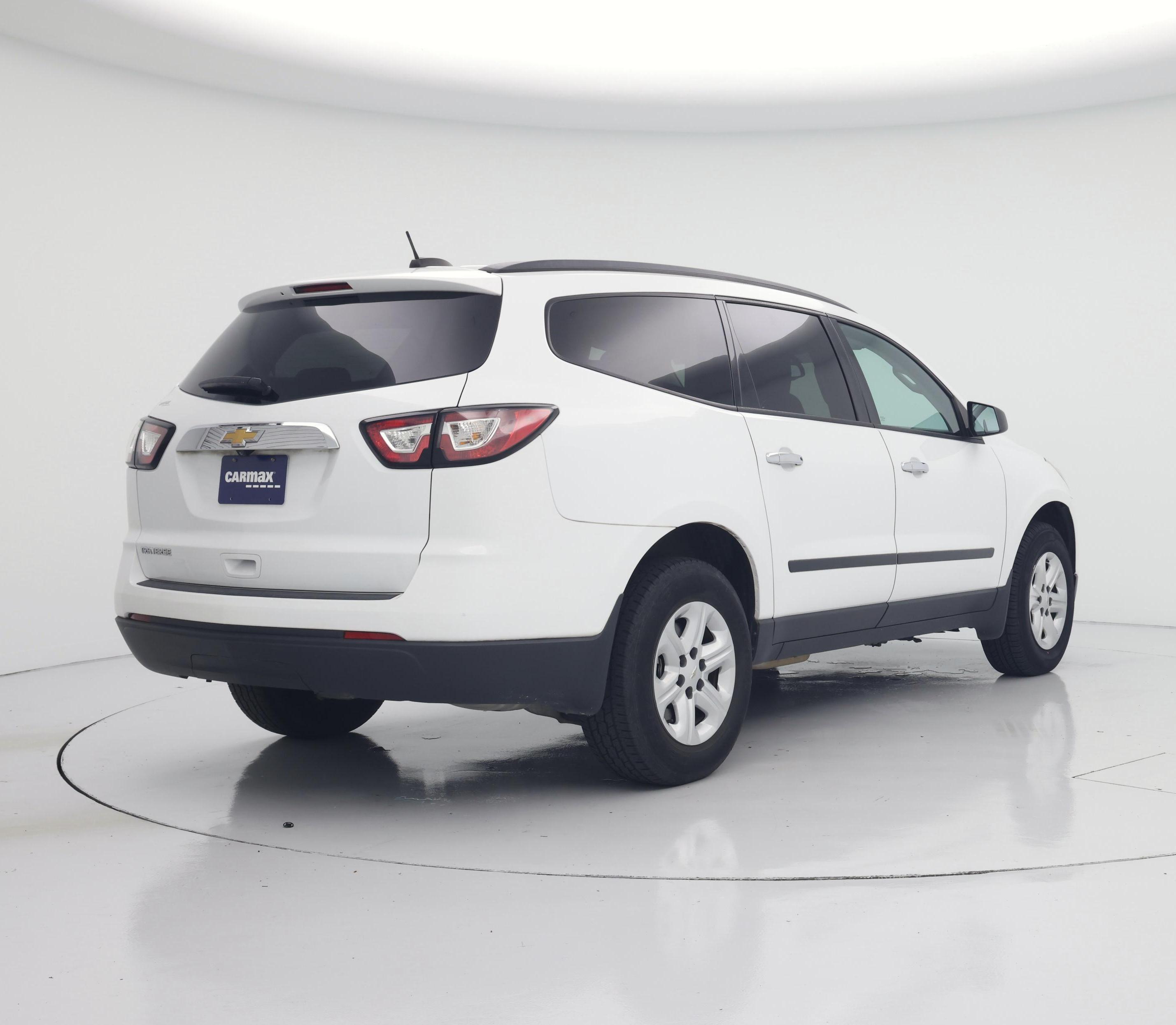 Thumbnail: 2017 Chevrolet Traverse - 8