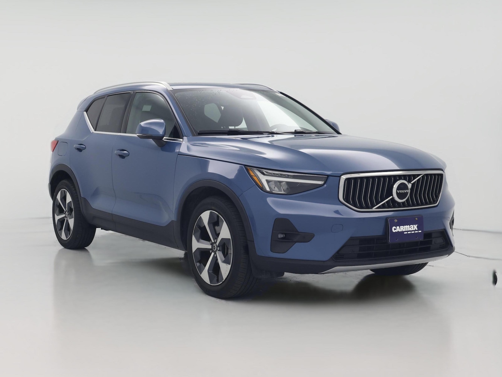2023 Volvo XC40
