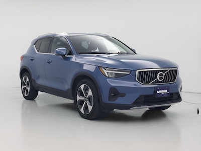 2023 Volvo XC40 B5 Plus Bright Theme