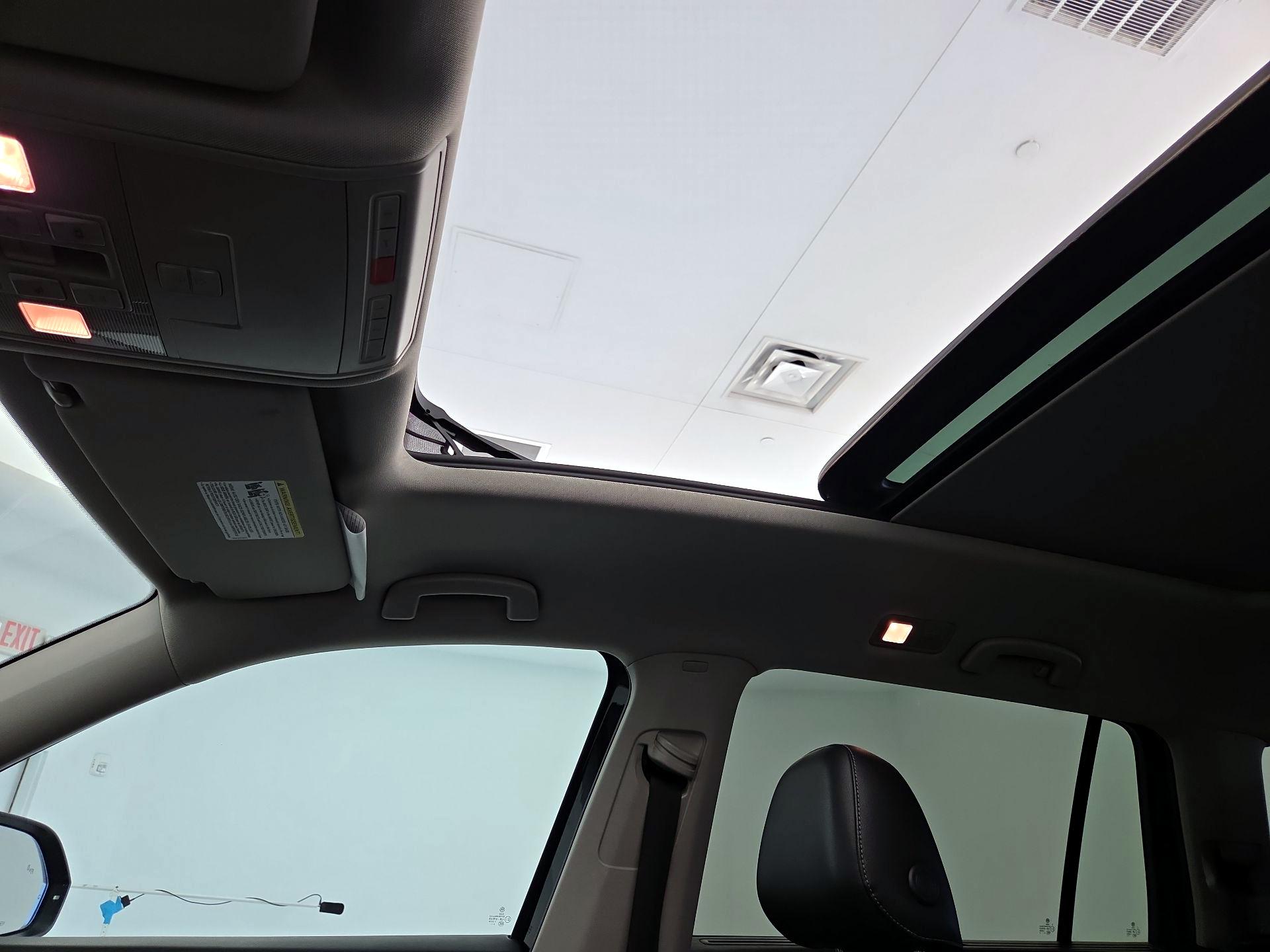 Thumbnail: 2019 Volkswagen Atlas - 19