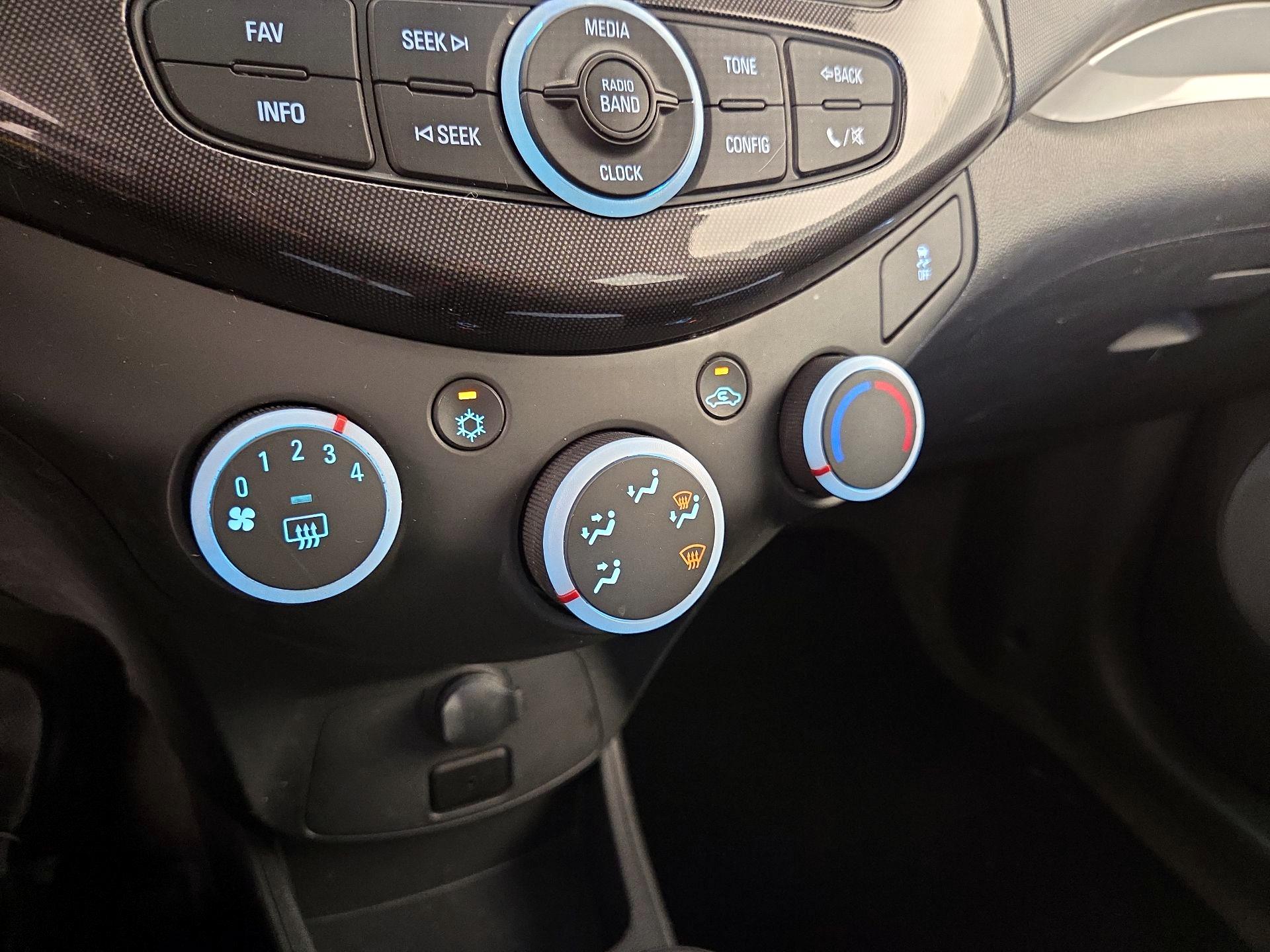 Thumbnail: 2015 Chevrolet Spark - 15