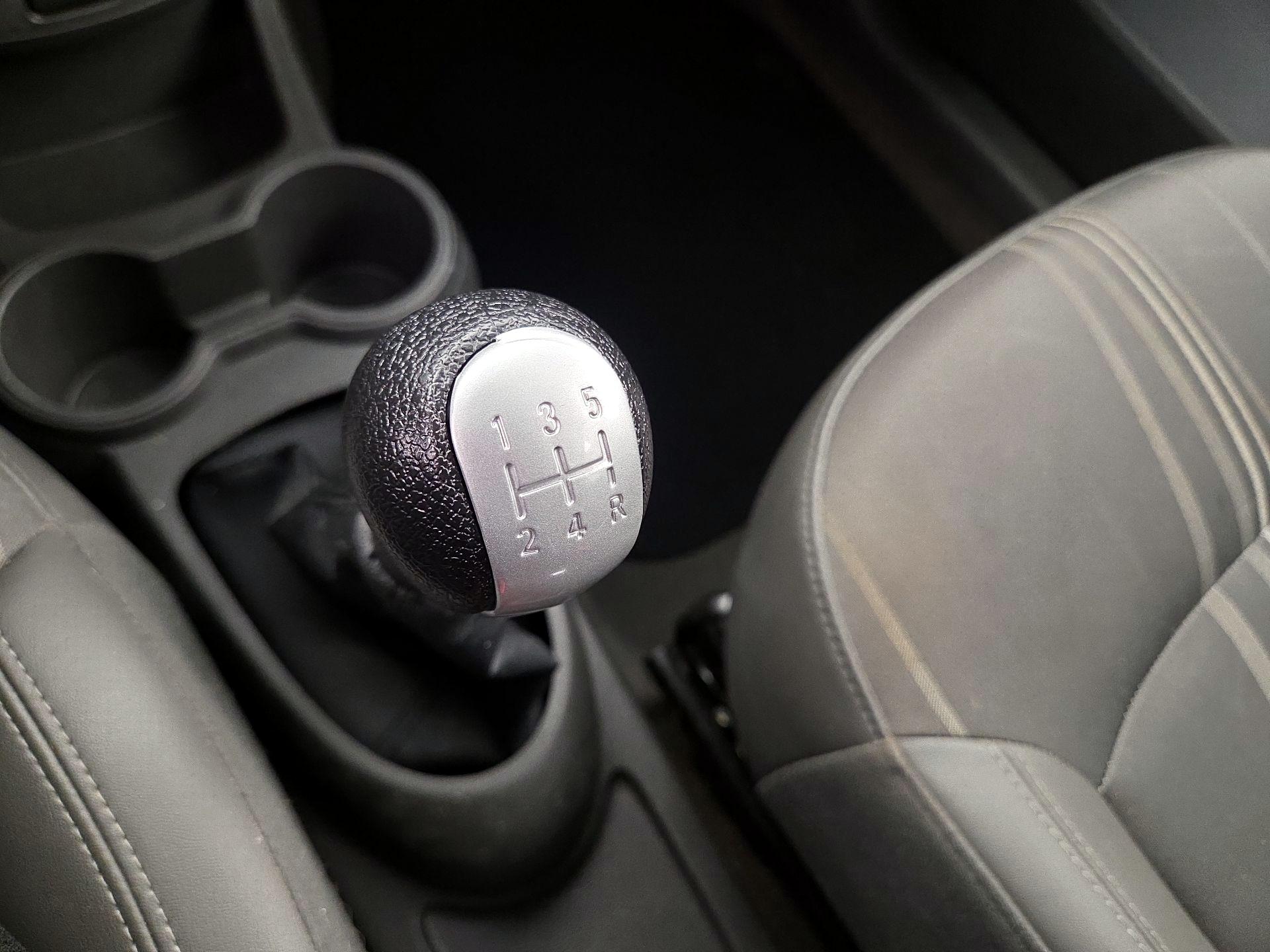 Thumbnail: 2015 Chevrolet Spark - 16