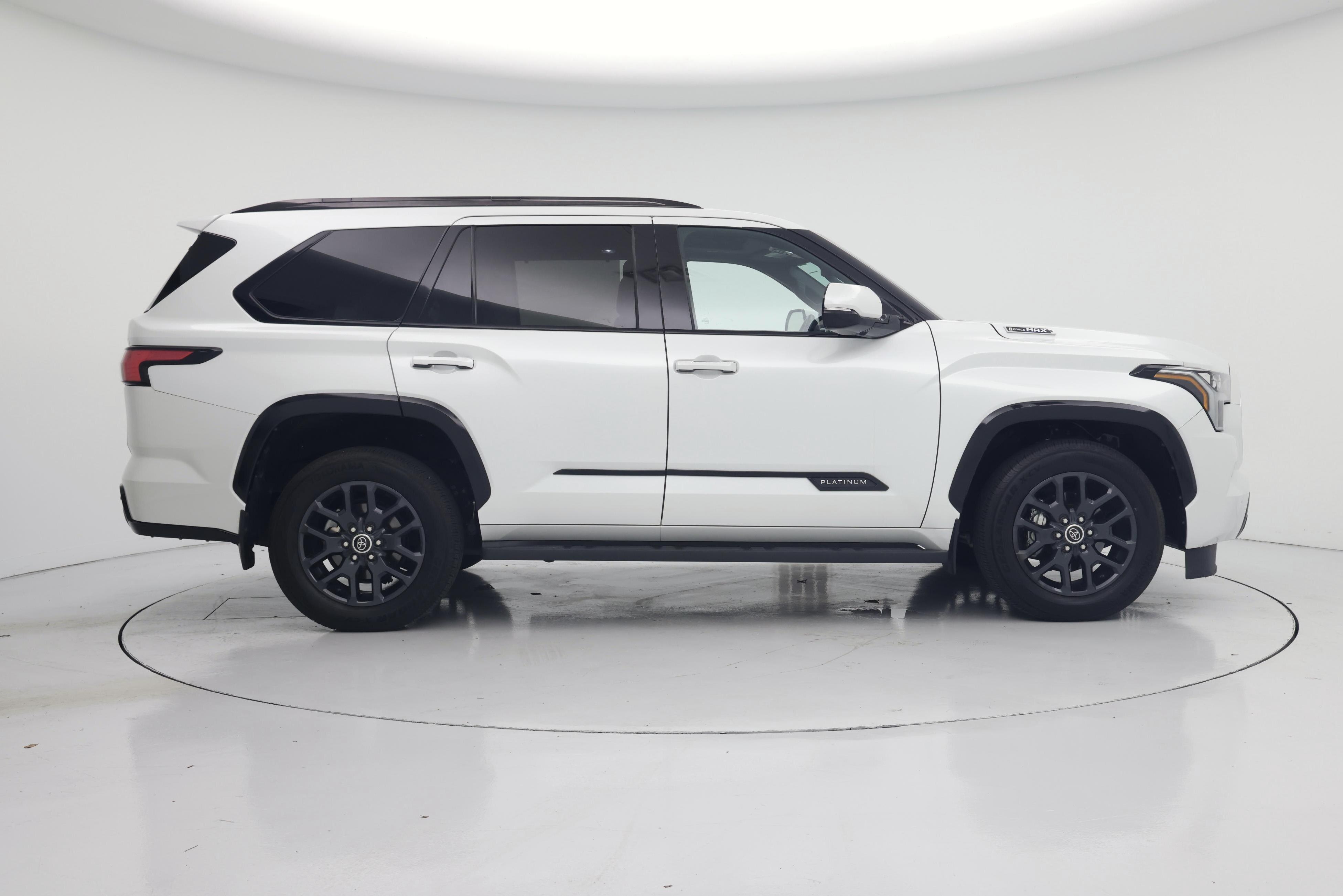 Thumbnail: 2023 Toyota Sequoia - 7