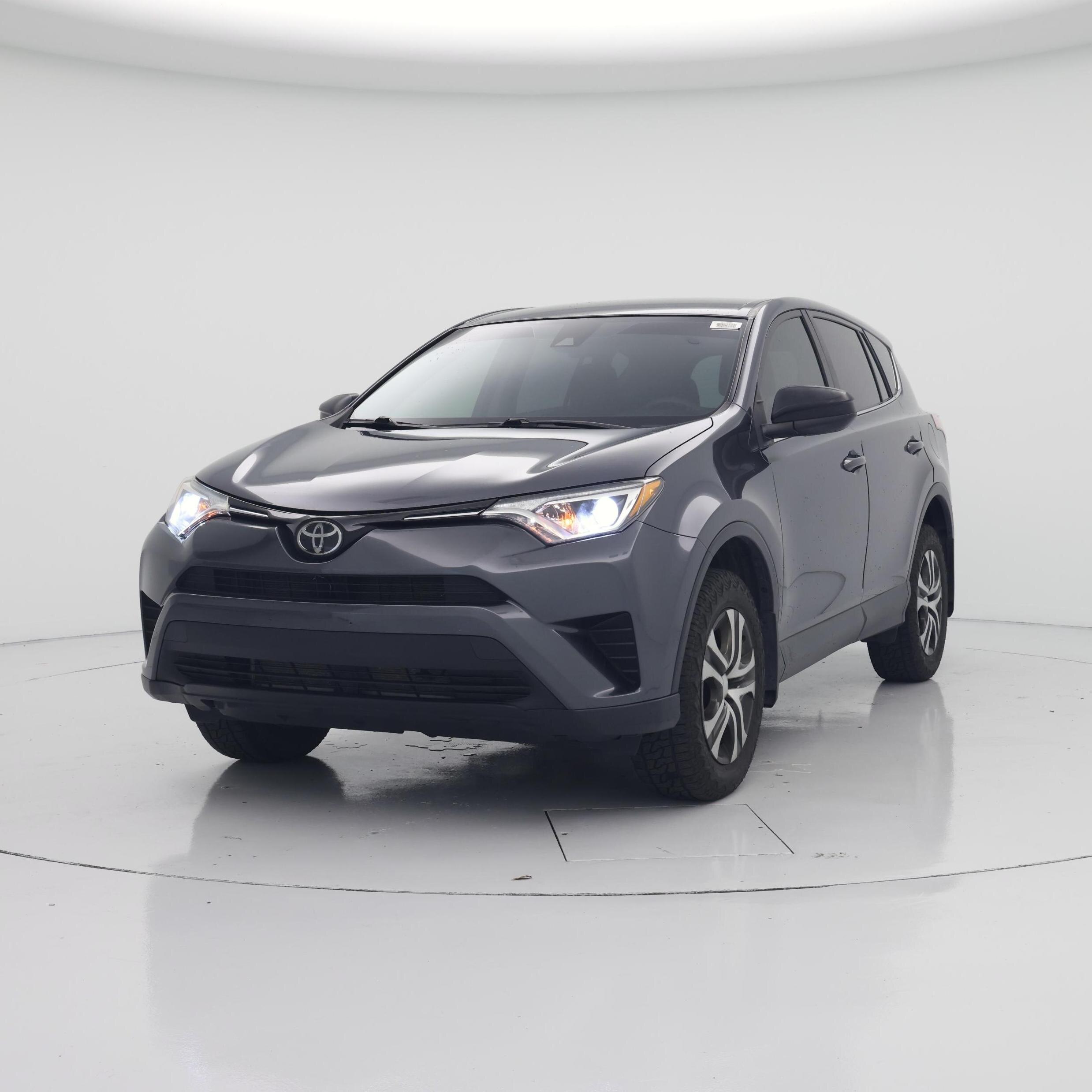 Thumbnail: 2018 Toyota RAV4 - 4