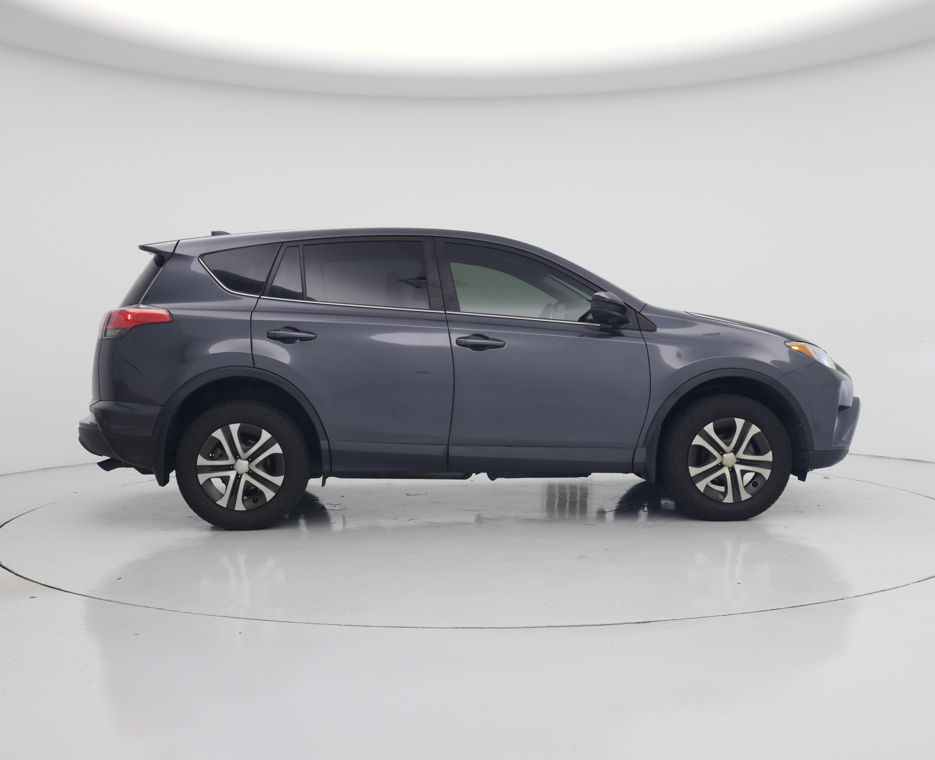 Thumbnail: 2018 Toyota RAV4 - 7