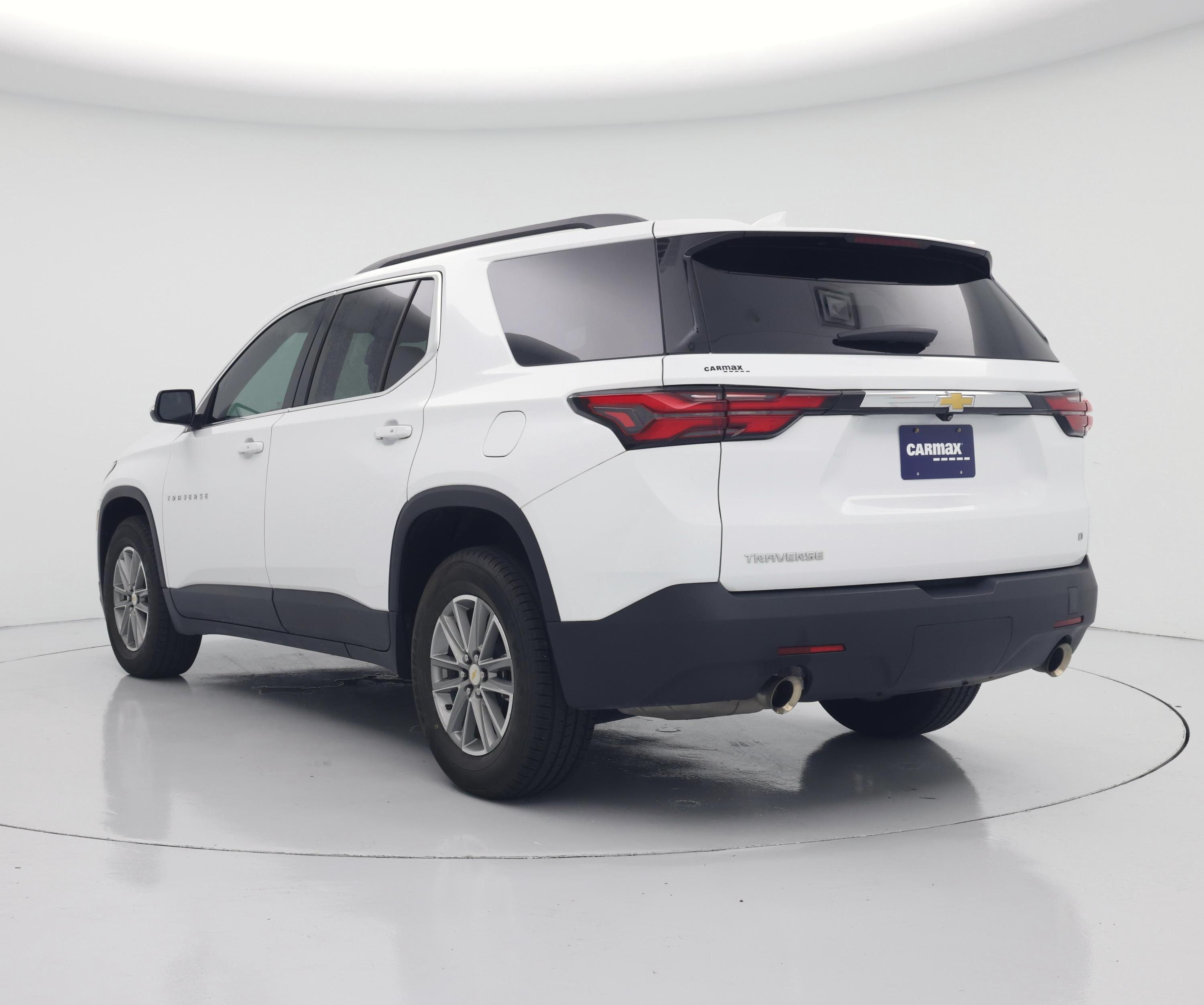 Thumbnail: 2023 Chevrolet Traverse - 2