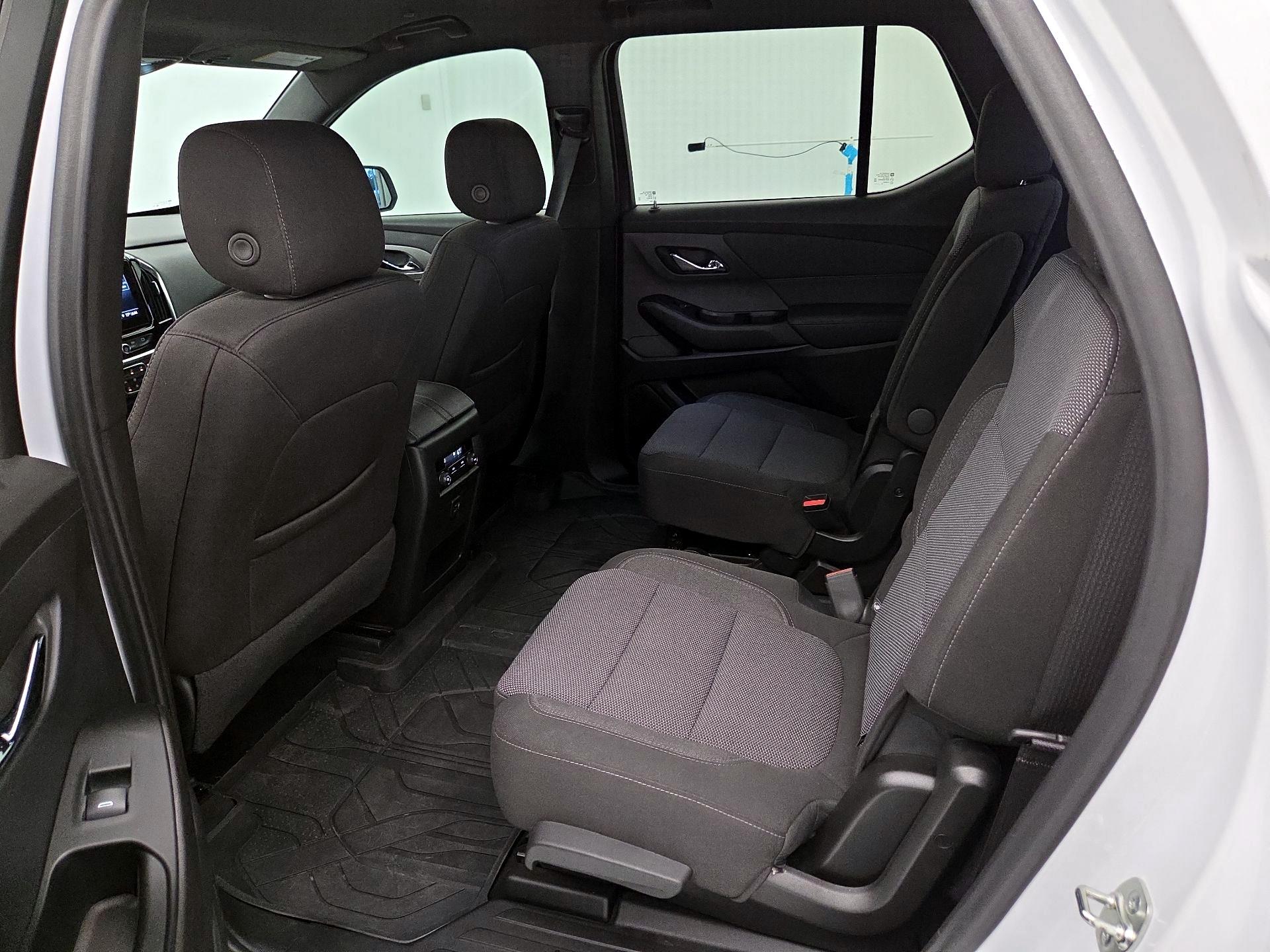Thumbnail: 2023 Chevrolet Traverse - 19