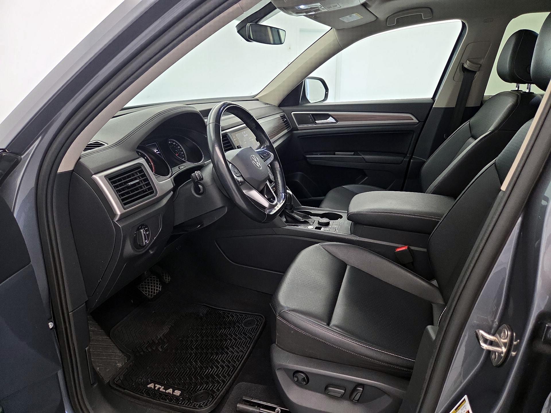Thumbnail: 2021 Volkswagen Atlas - 11