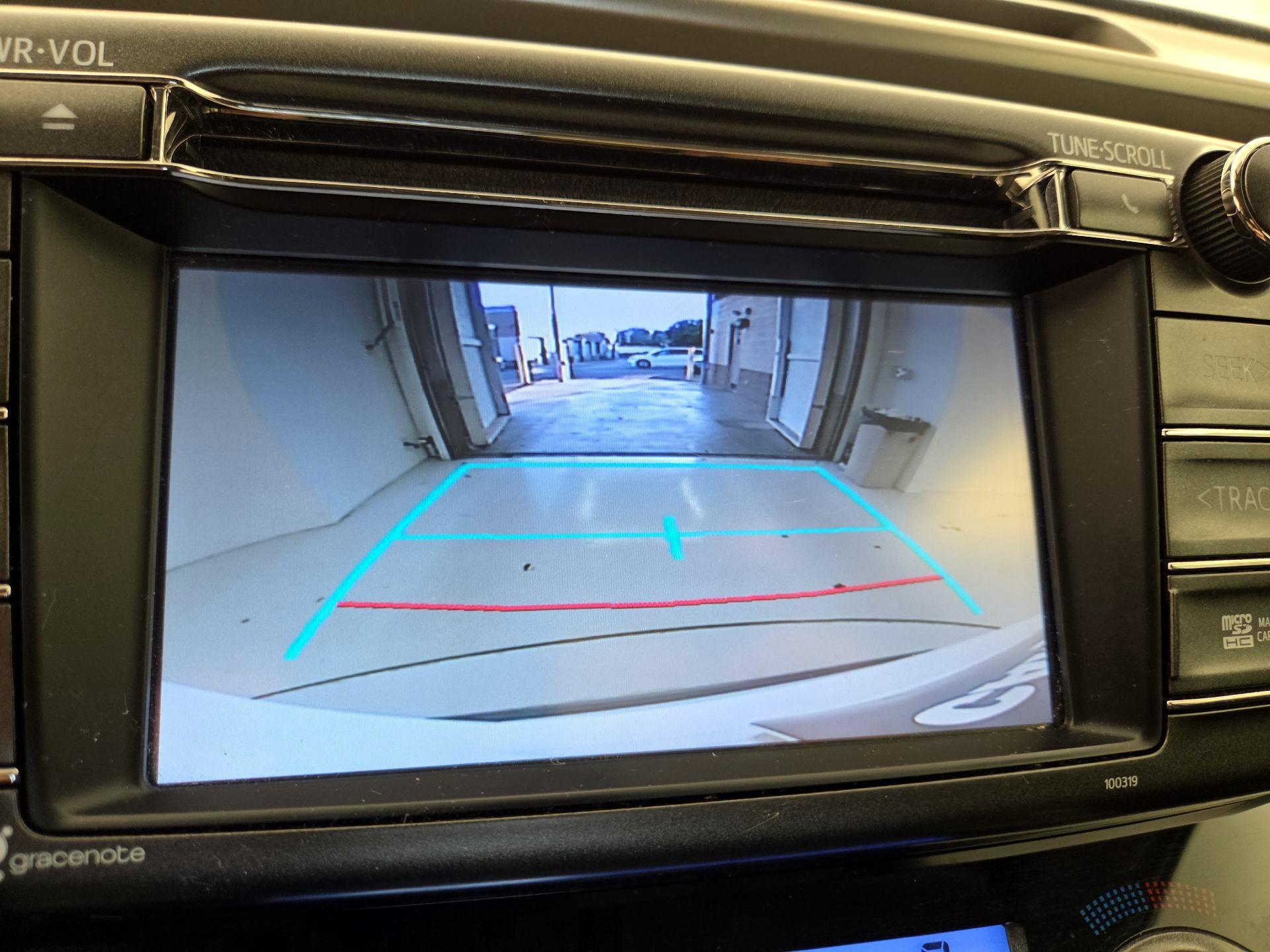 Thumbnail: 2015 Toyota RAV4 - 14