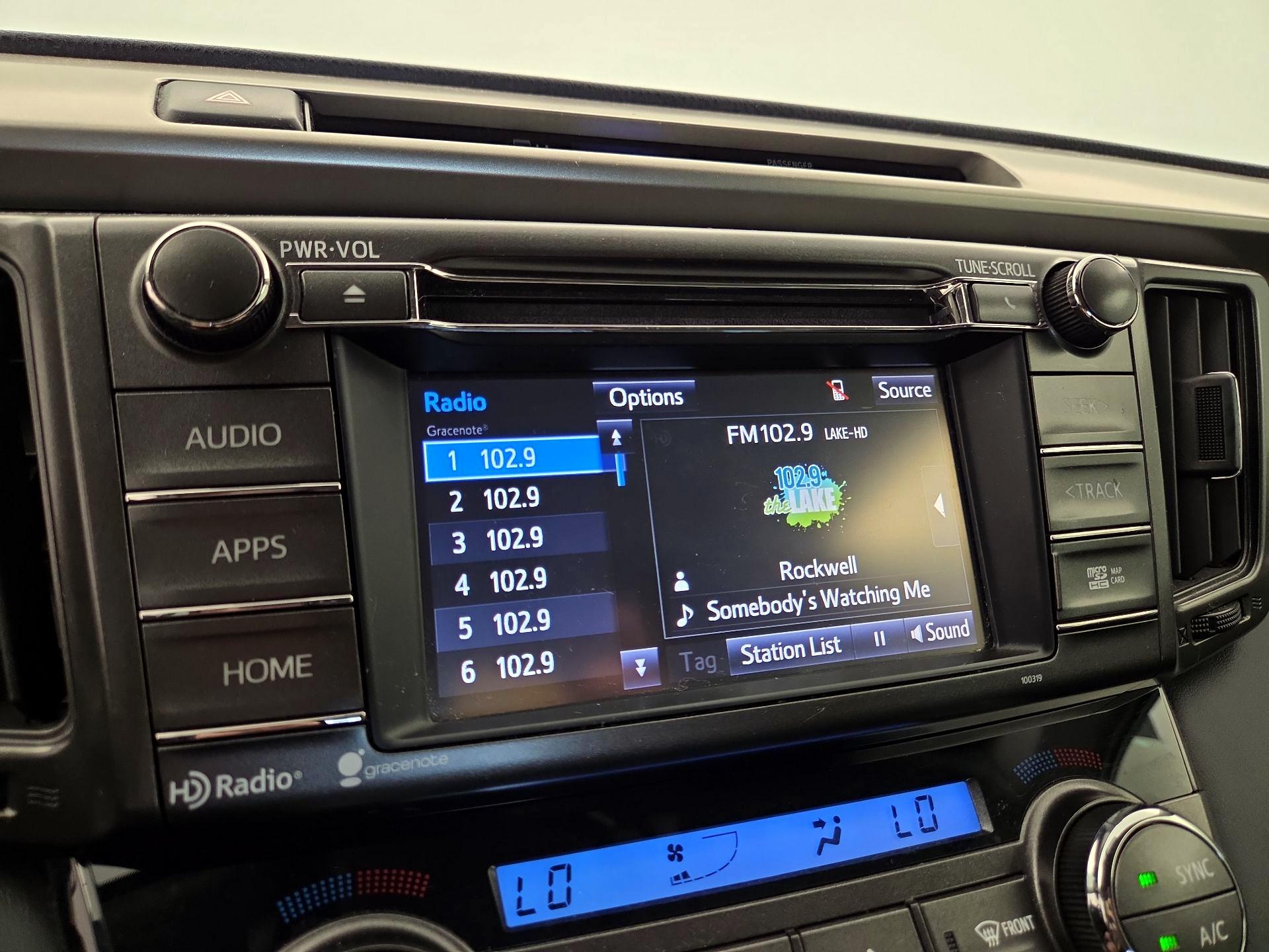 Thumbnail: 2015 Toyota RAV4 - 15