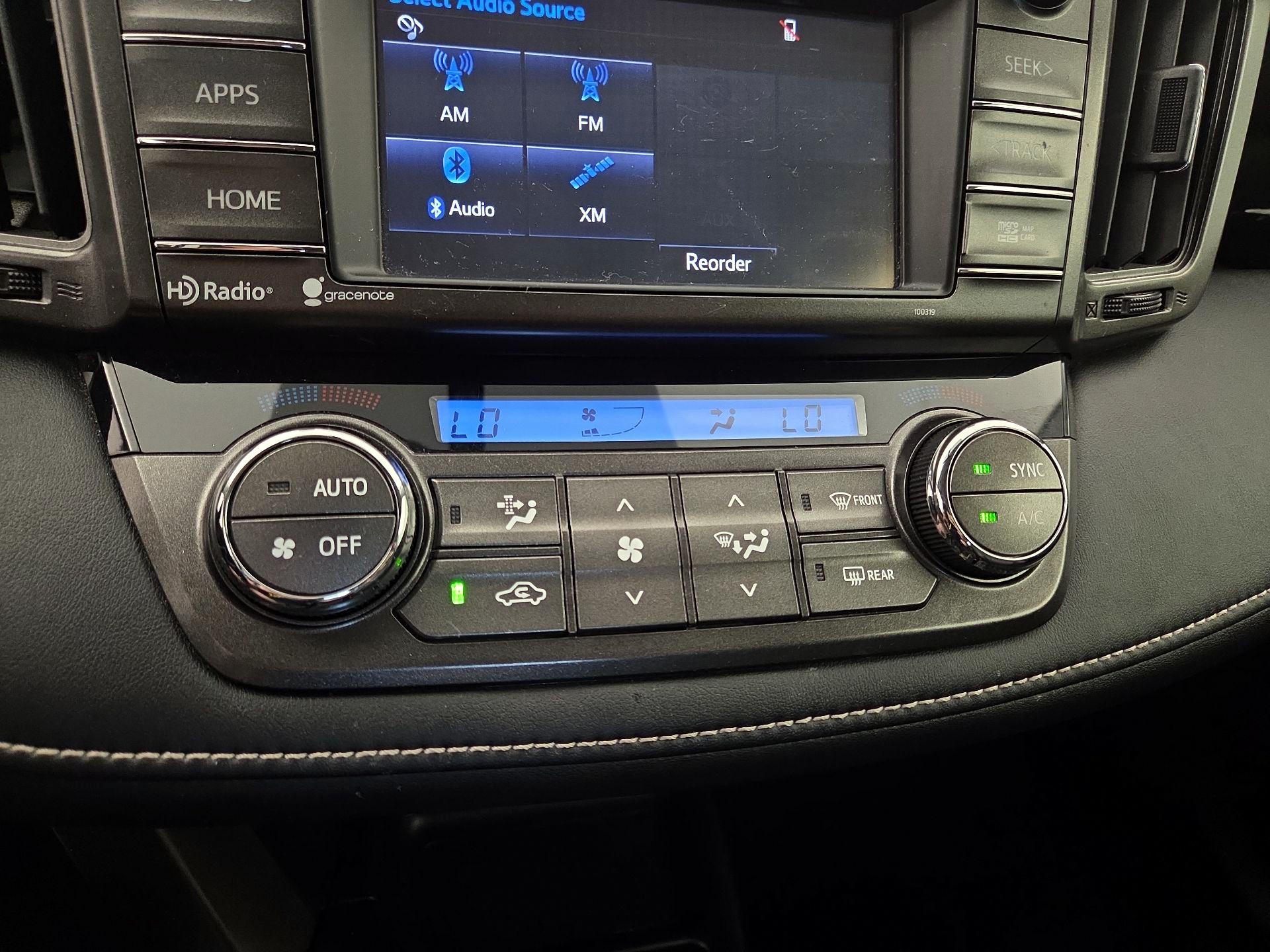 Thumbnail: 2015 Toyota RAV4 - 16