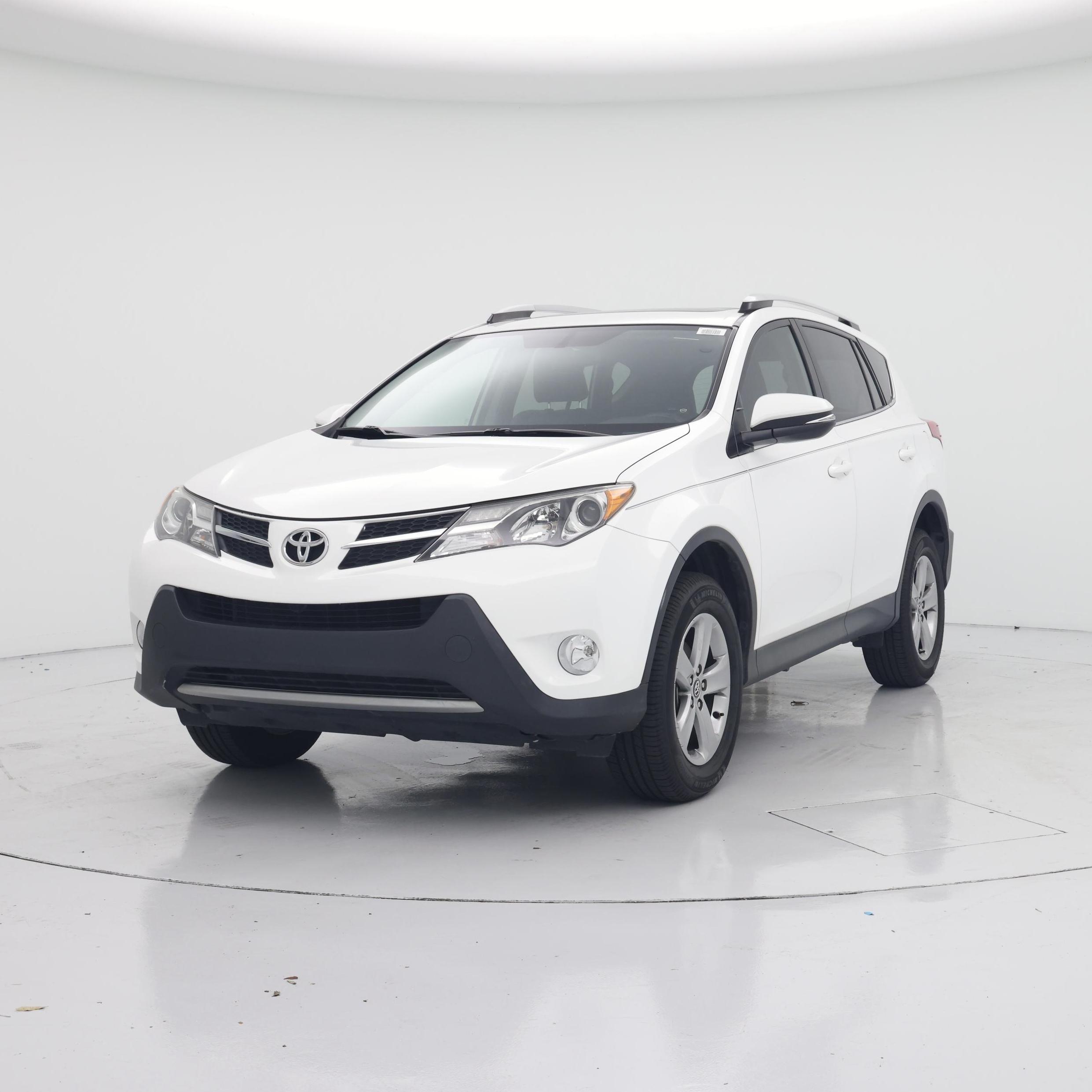 Thumbnail: 2015 Toyota RAV4 - 4