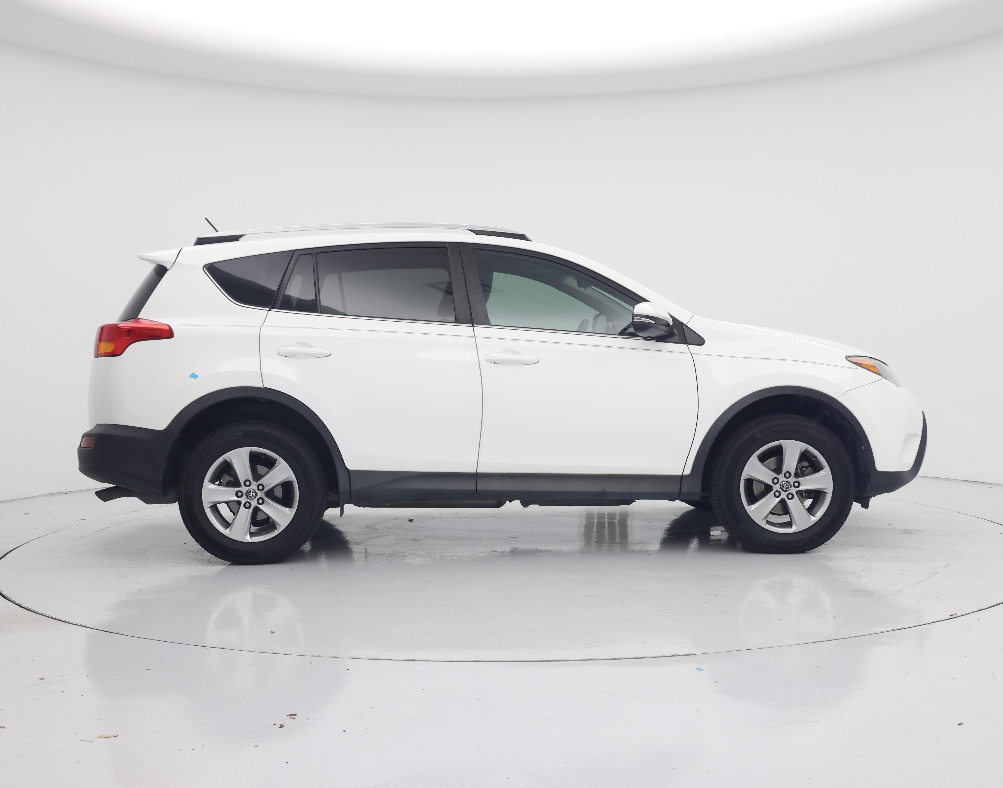 Thumbnail: 2015 Toyota RAV4 - 7
