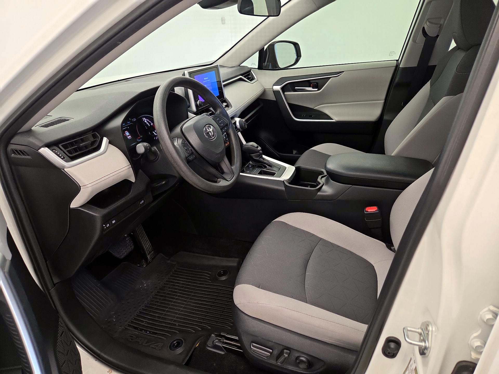 Thumbnail: 2024 Toyota RAV4 - 11