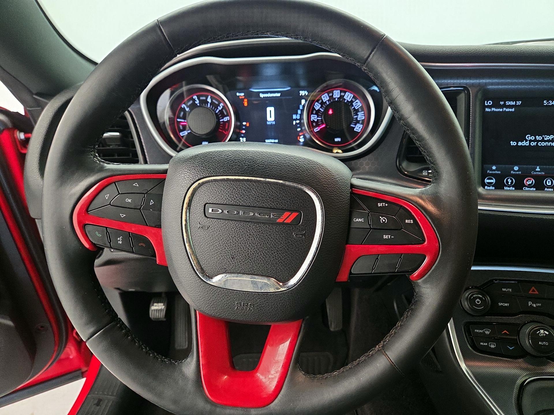 Thumbnail: 2018 Dodge Challenger - 10