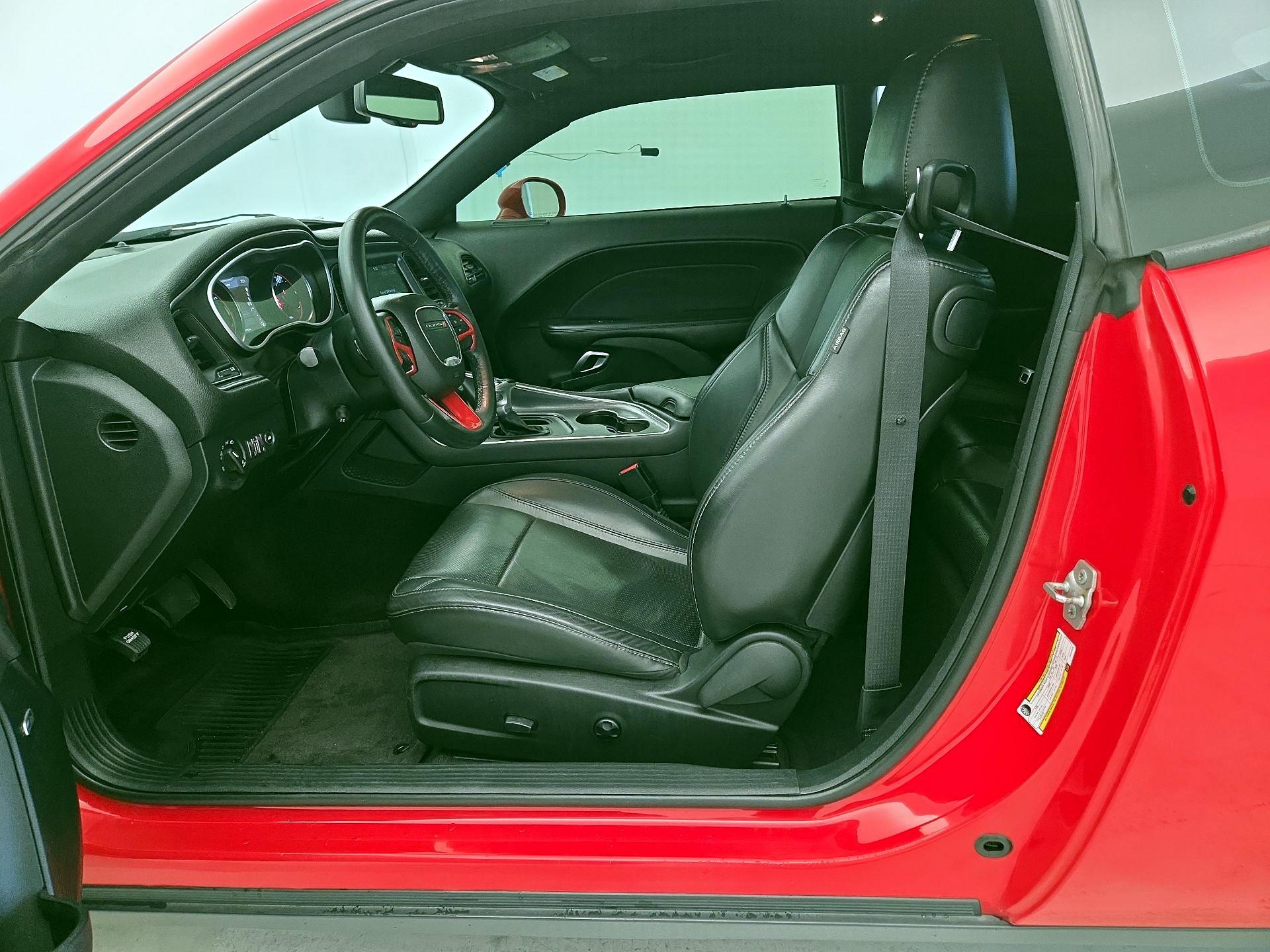 Thumbnail: 2018 Dodge Challenger - 11