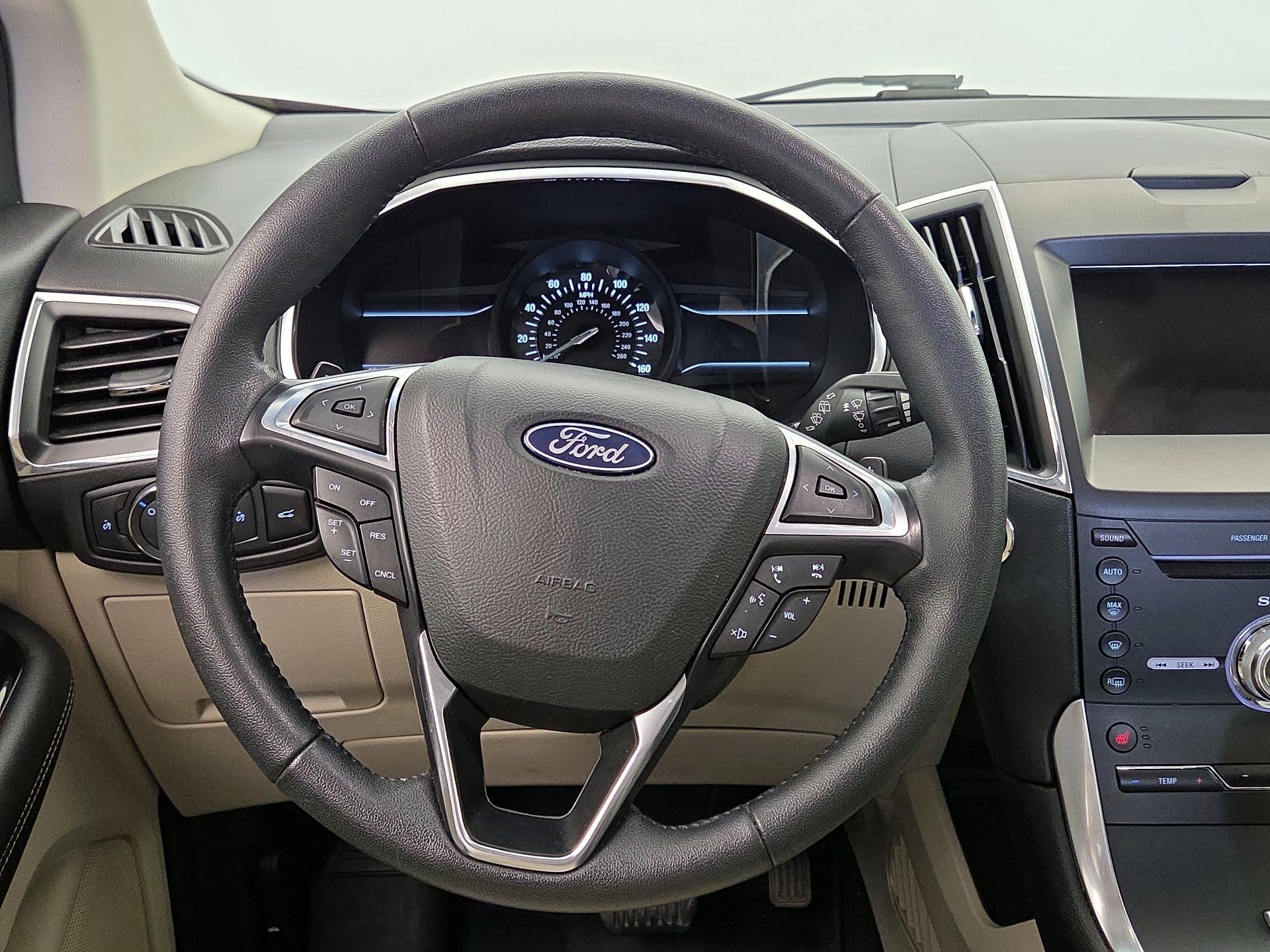 Thumbnail: 2018 Ford Edge - 10