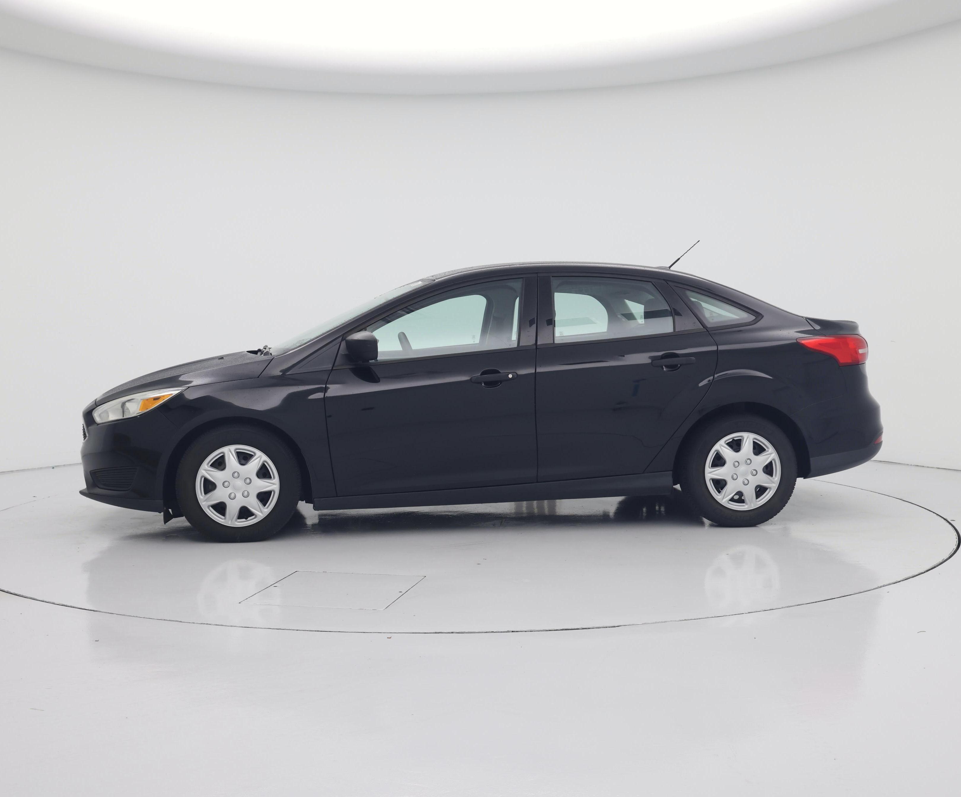 Thumbnail: 2017 Ford Focus - 3
