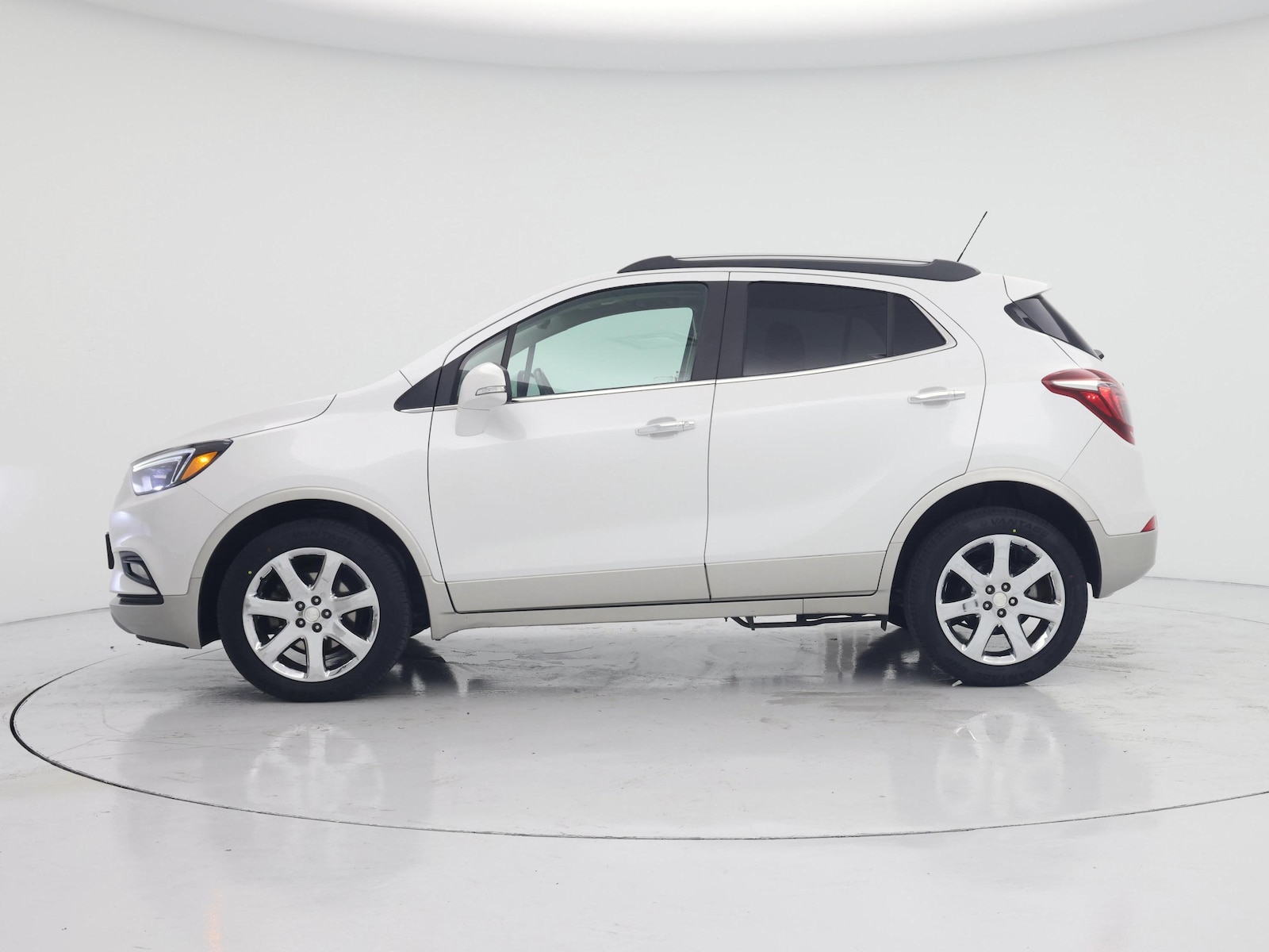 2020 Buick Encore Essence - Photo 4