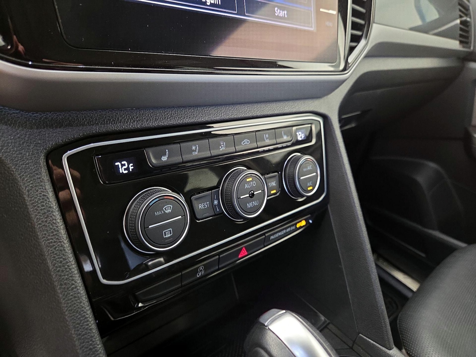 2022 Volkswagen Atlas SEL Premium R-Line - Photo 17