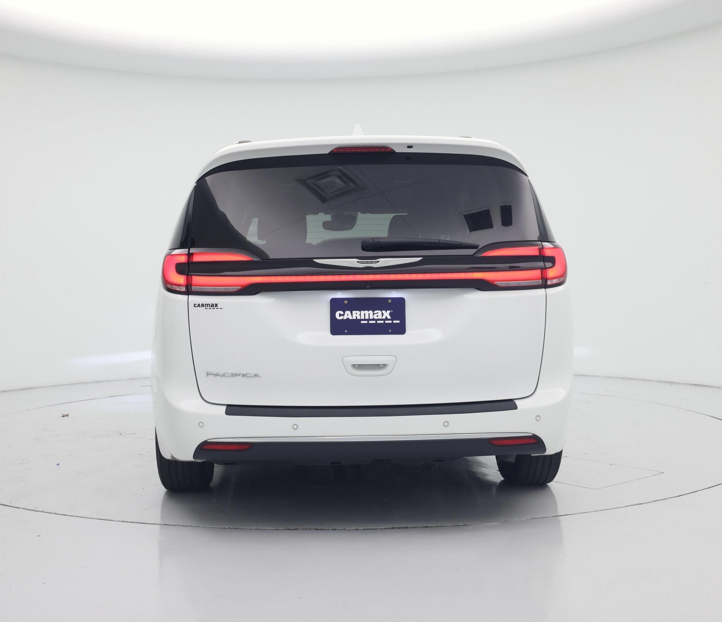 Thumbnail: 2022 Chrysler Pacifica - 6