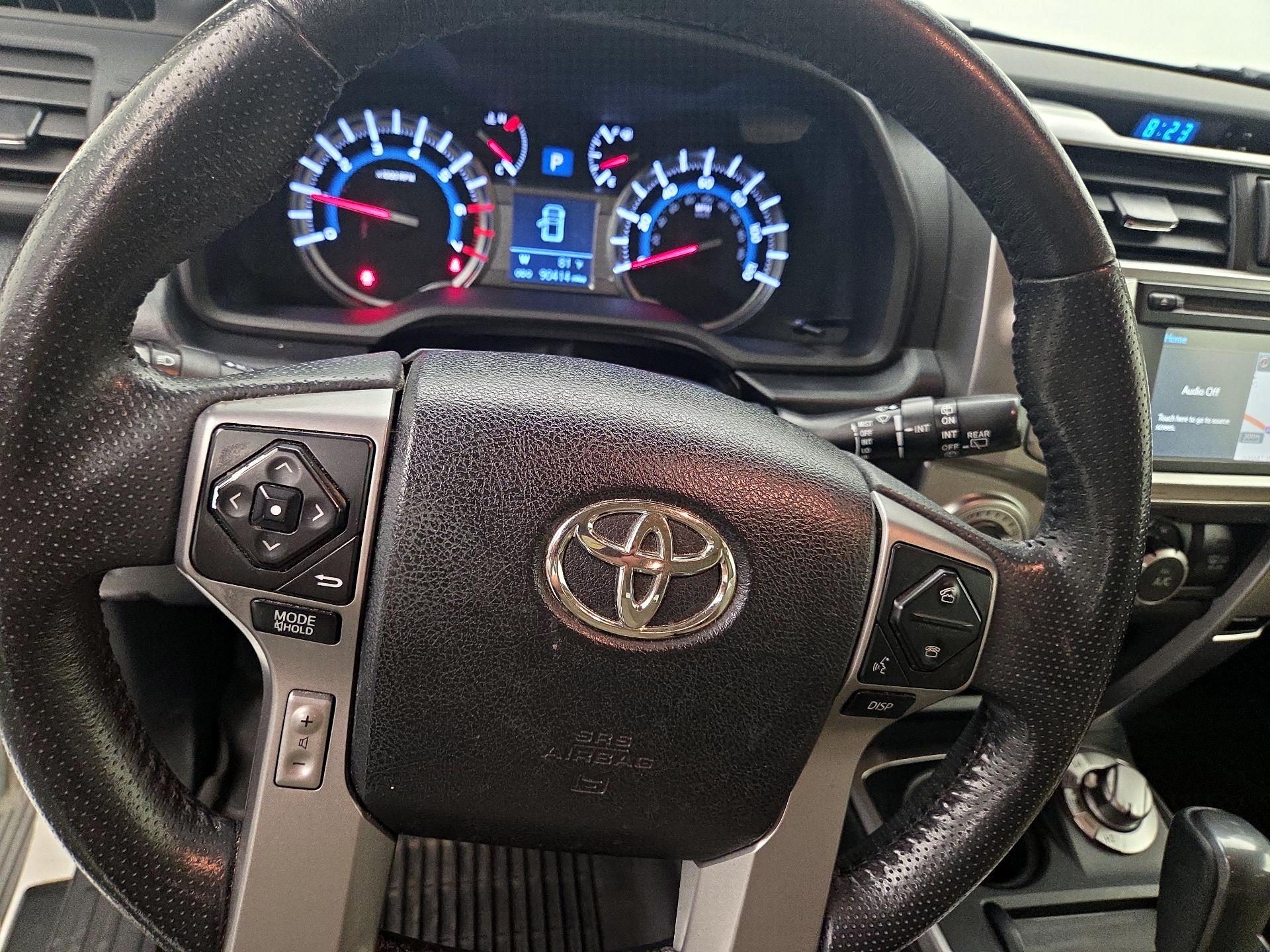 Thumbnail: 2017 Toyota 4Runner - 10