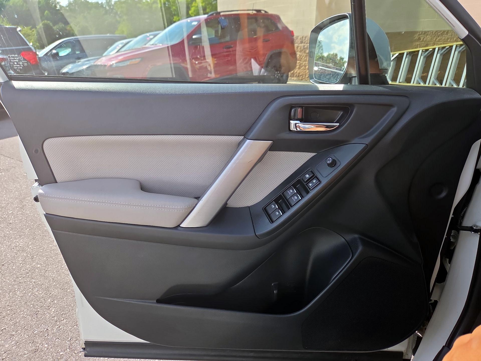 Thumbnail: 2018 Subaru Forester - 12