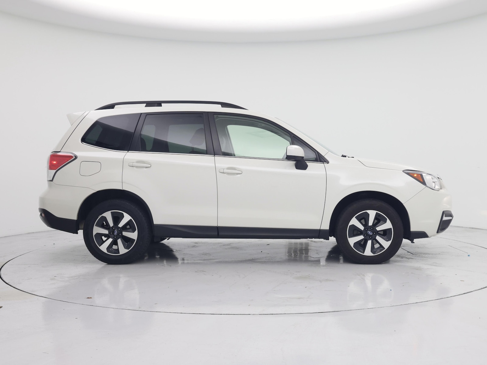 2018 Subaru Forester Limited - Photo 8