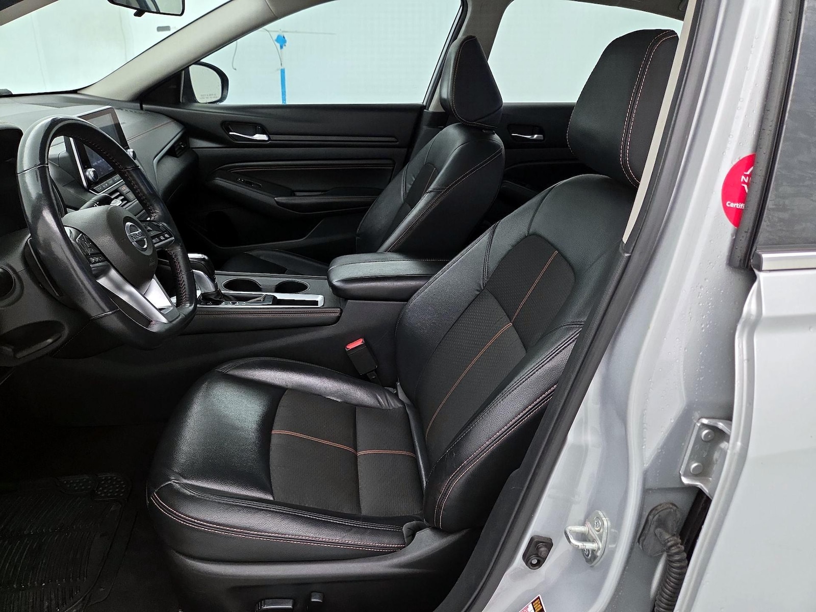 Power Seat(s) & Side Airbags