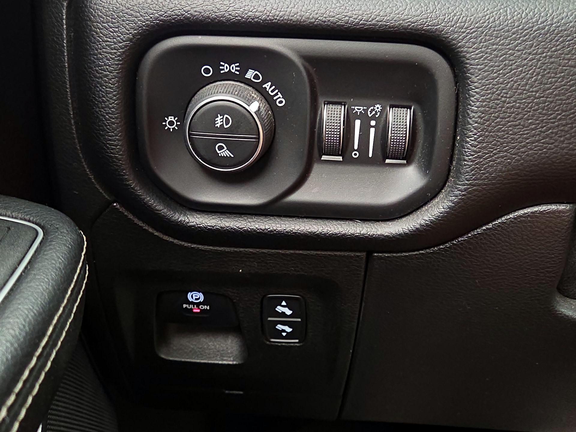Thumbnail: 2021 RAM 1500 - 13