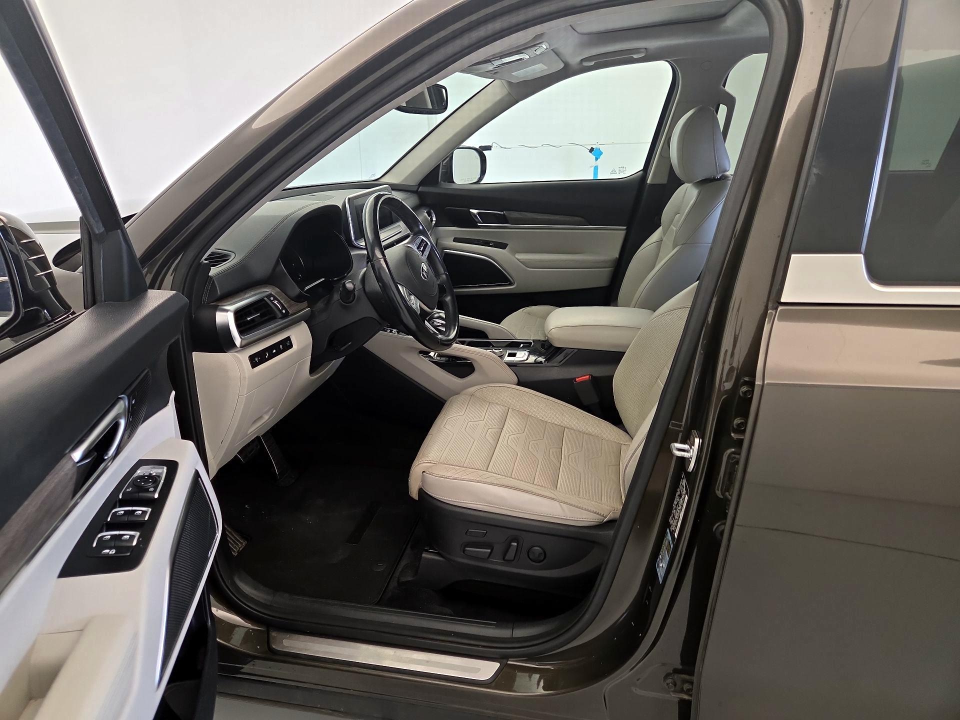 Thumbnail: 2020 Kia Telluride - 11