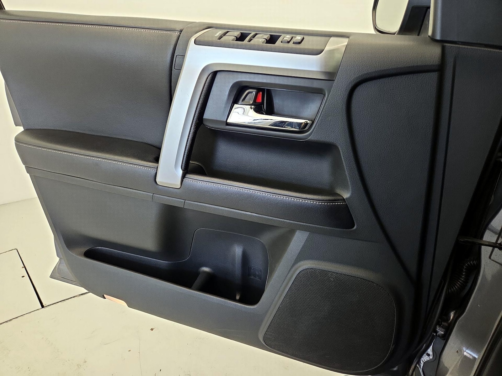 2017 Toyota 4Runner SR5 Premium - Photo 13