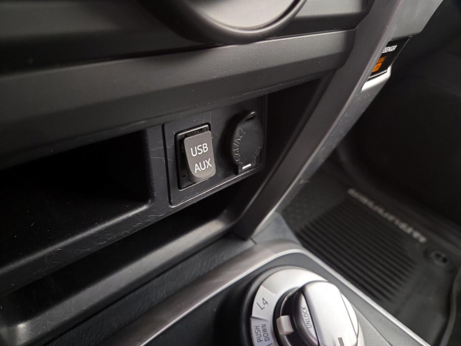 2017 Toyota 4Runner SR5 Premium - Photo 19