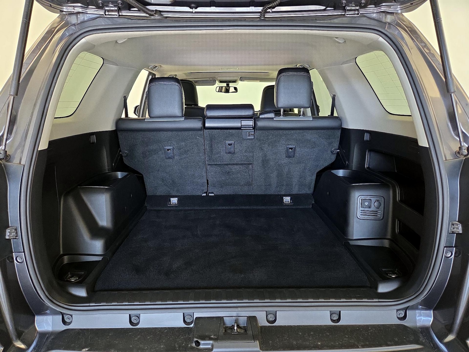 2017 Toyota 4Runner SR5 Premium - Photo 22