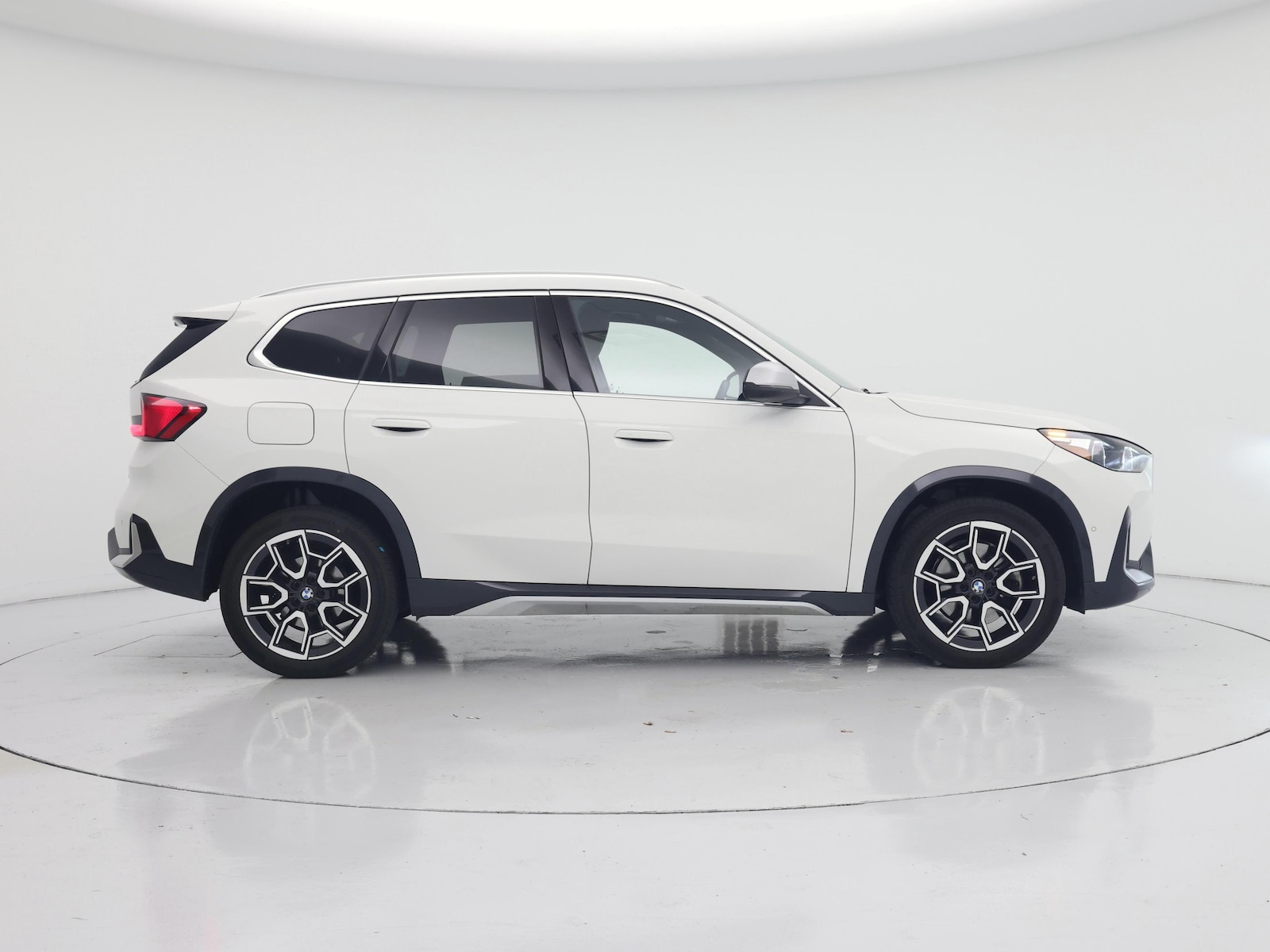 2023 BMW X1 28i - Photo 8