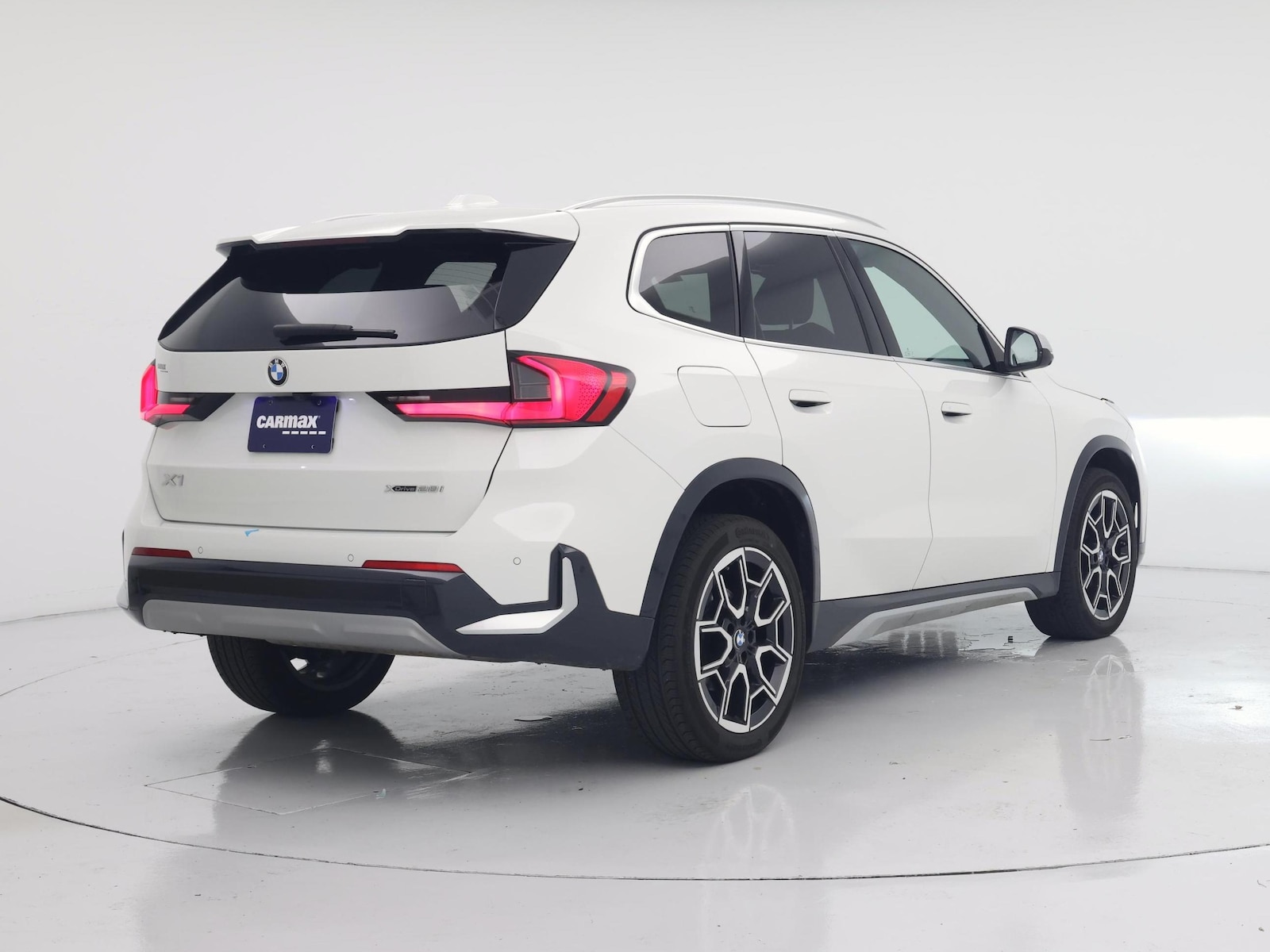 2023 BMW X1 28i - Photo 9